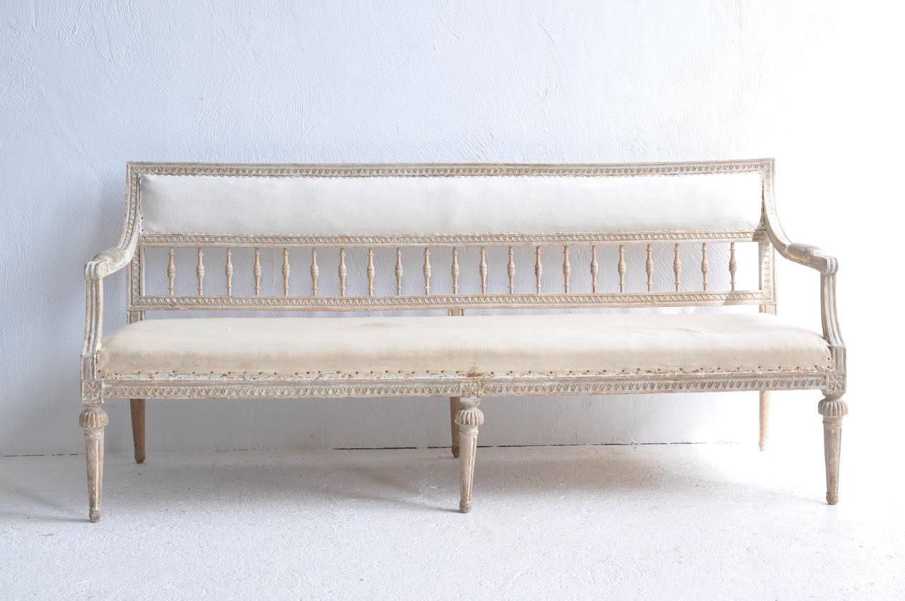 18th Century and Earlier Swedish Period Gustavian Lindome Sofa Bench in Original Paint, 18th Century