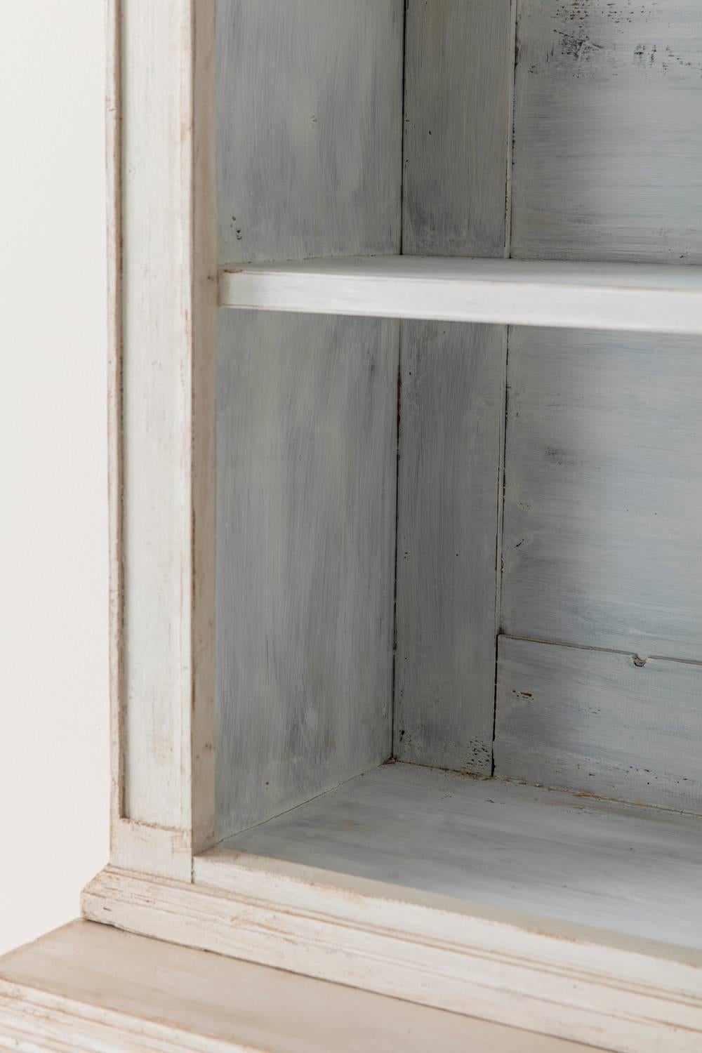 19th Century Swedish Gustavian Three-Door Glass Vitrine Bookcase Cabinet 5