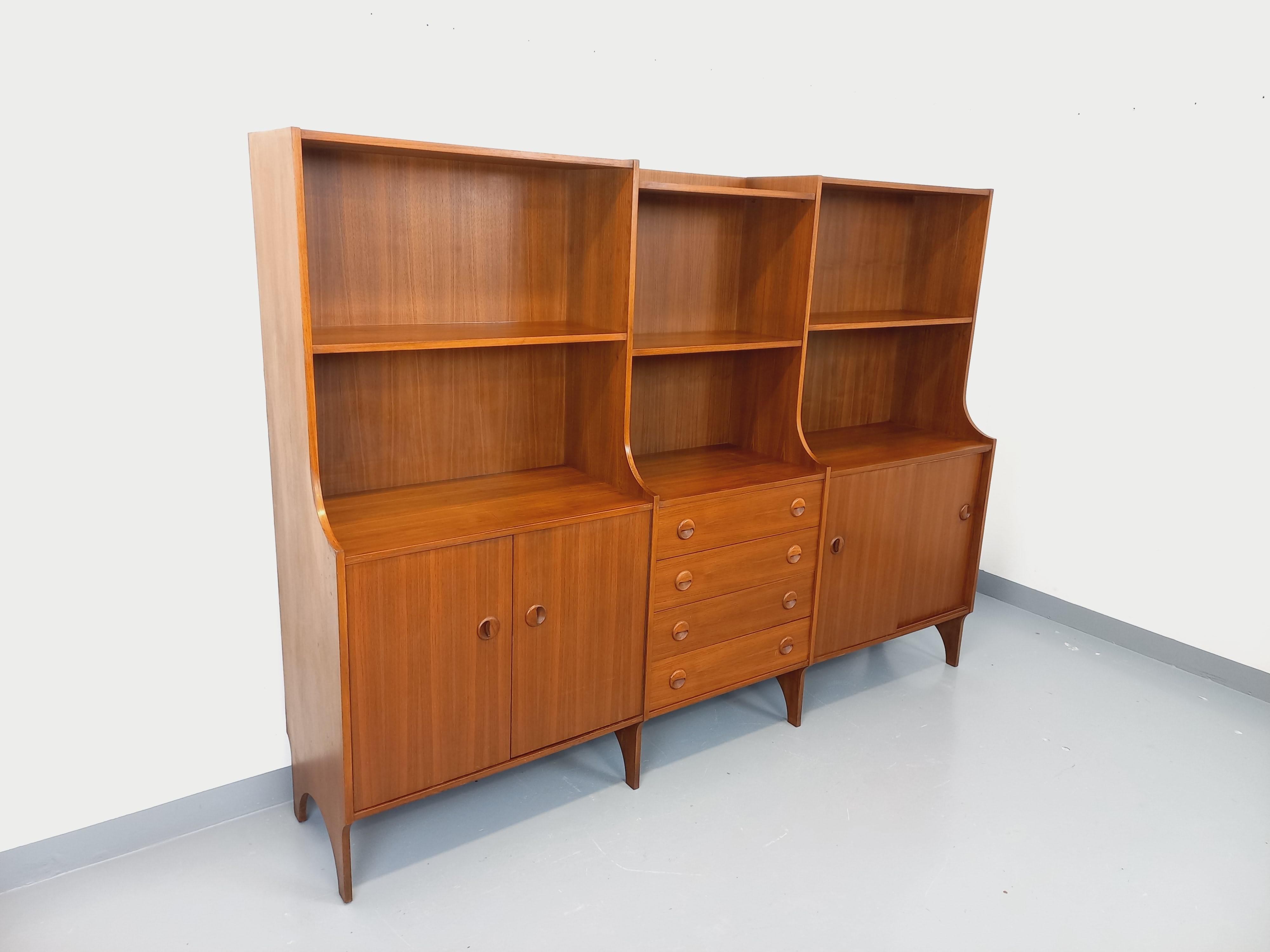 Meuble de rangement bibliothèque scandinave vintage 3 parties en teck années 60 in vendita 3