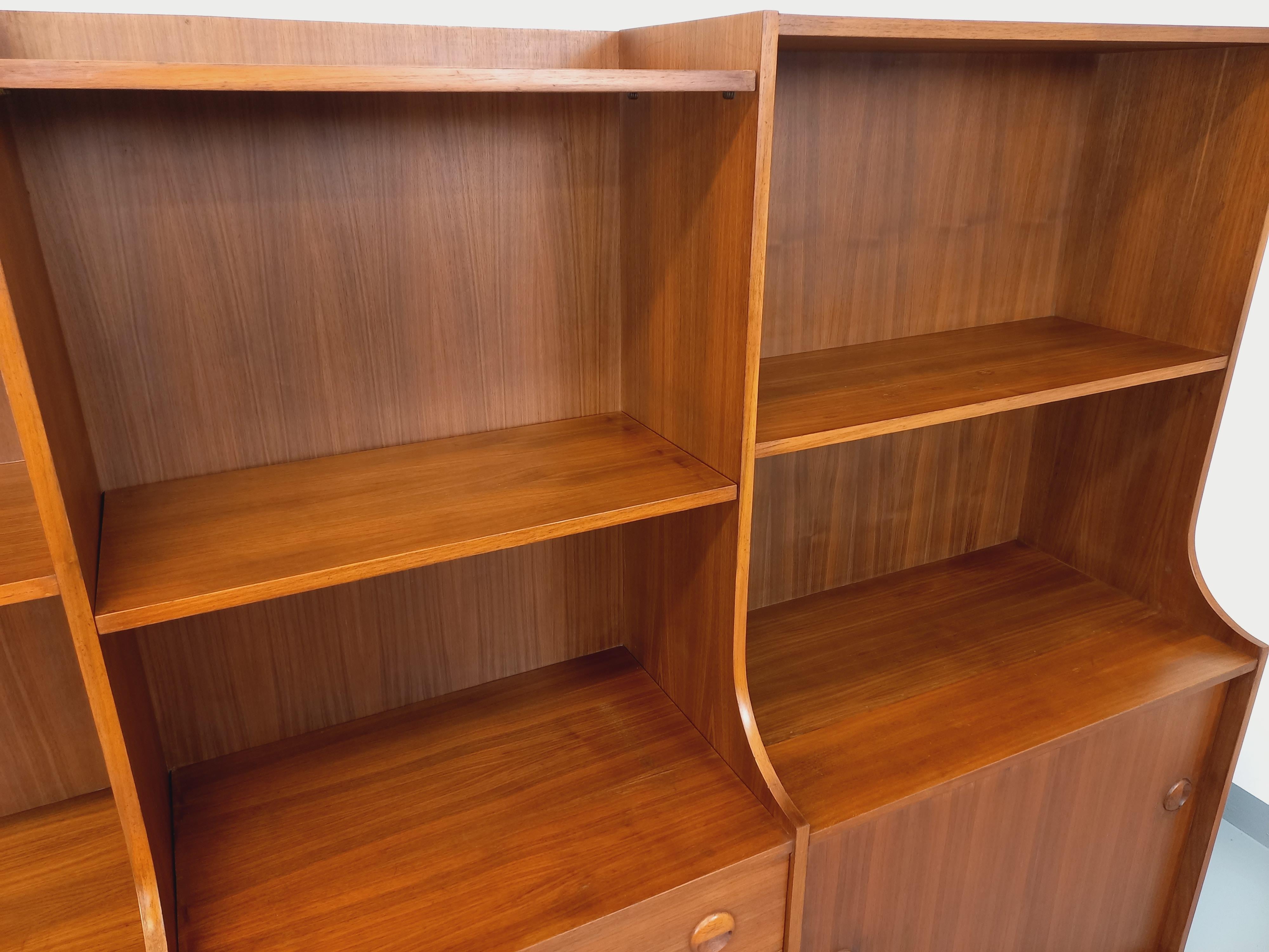 Meuble de rangement bibliothèque scandinave vintage 3 parties en teck années 60 in vendita 8