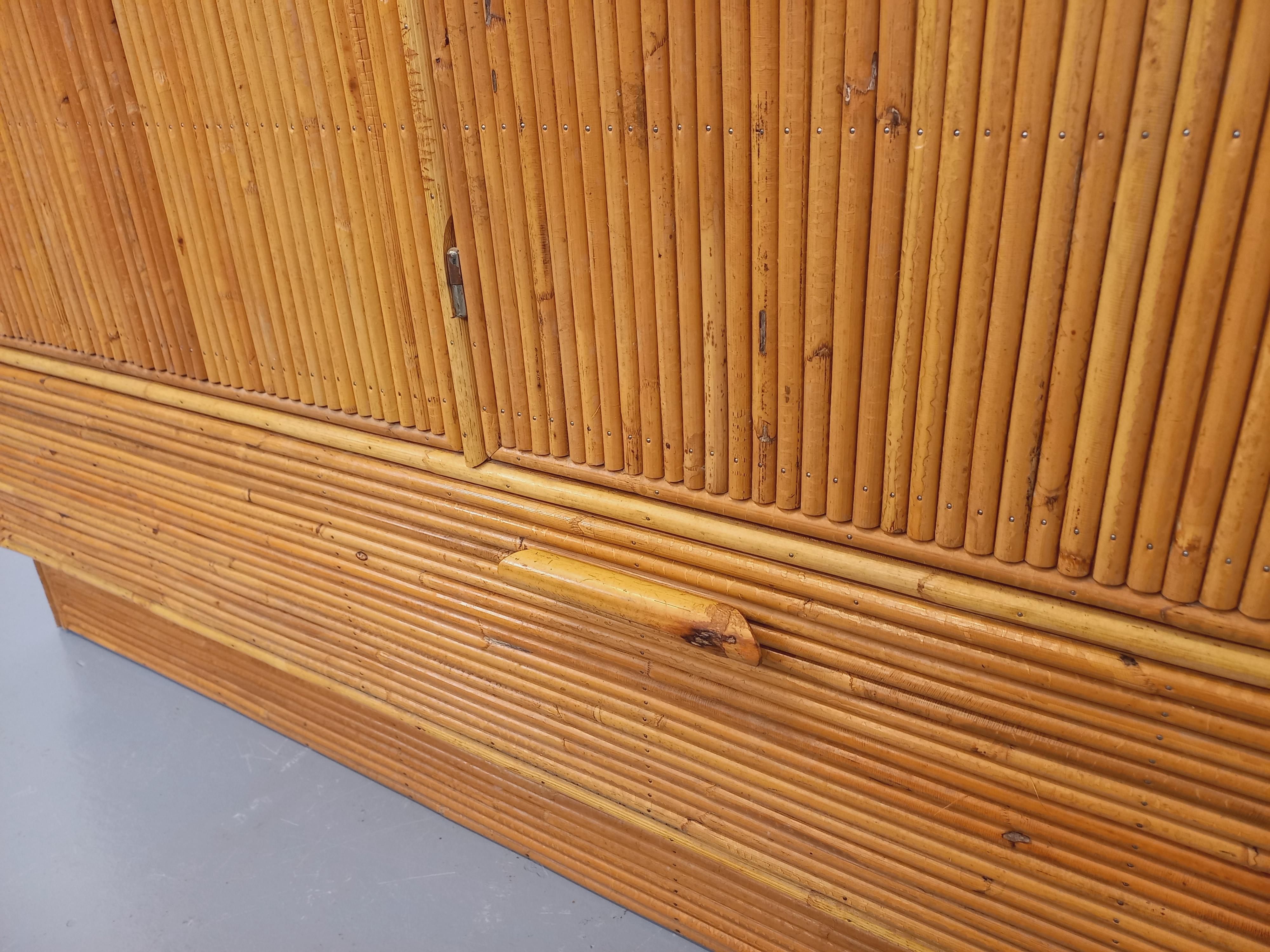 Mobile d'arredamento d'epoca in legno e legno chiaro degli anni '60 in vendita 6