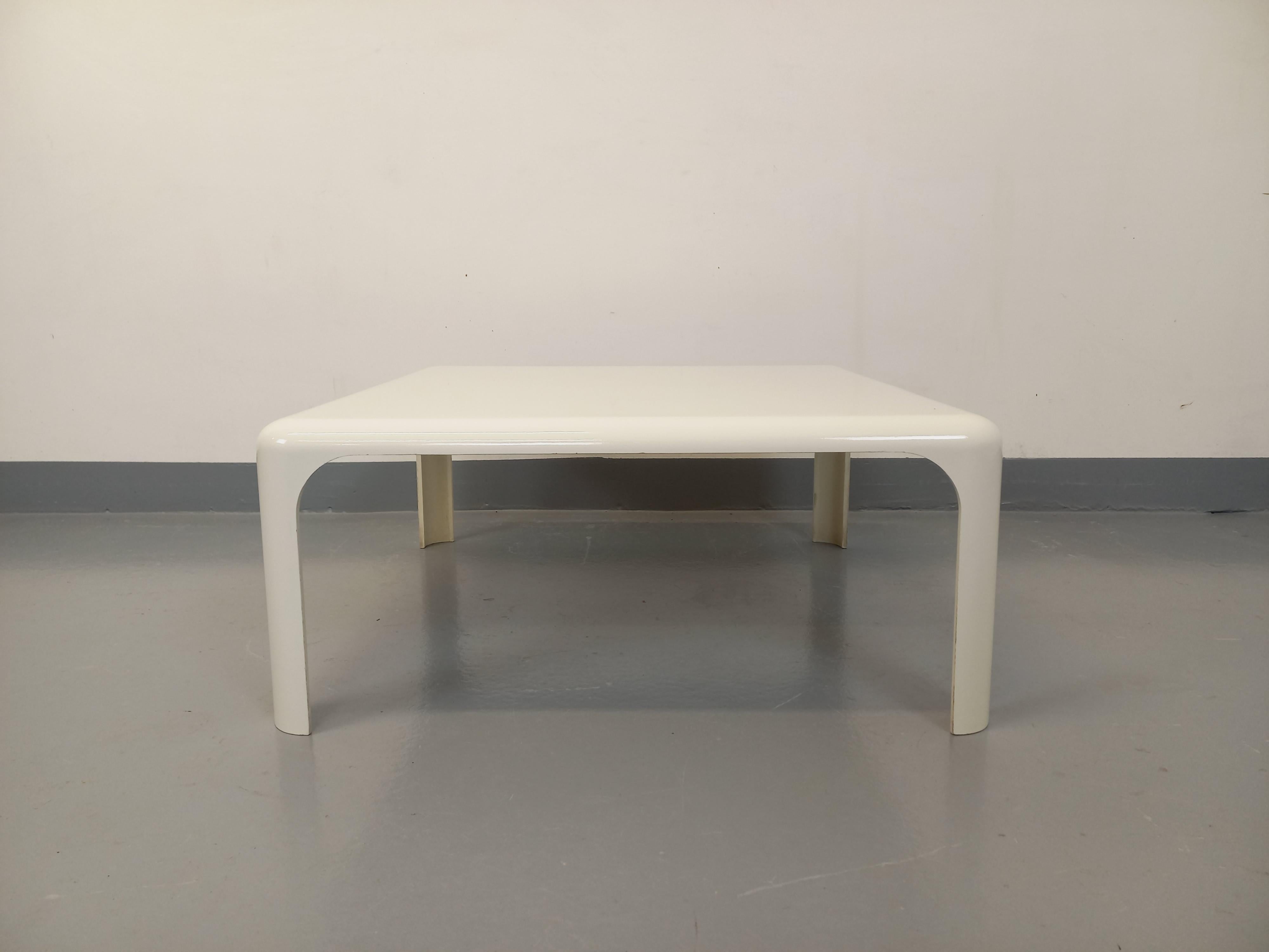 Table basse carrée italienne vintage Demetrio 70 de Vico Magistretti Bon état - En vente à BESANÇON, FR