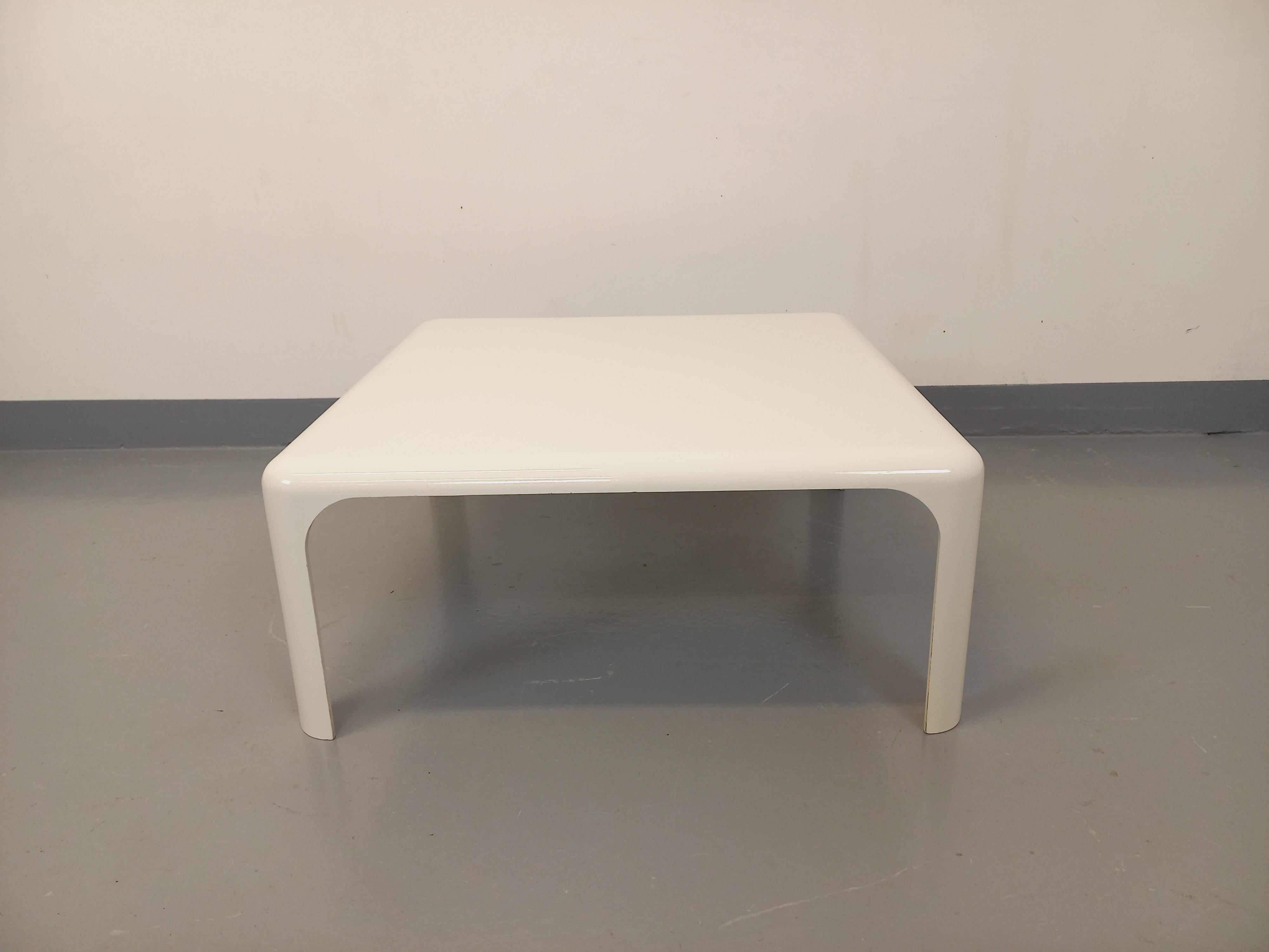 Table basse carrée italienne vintage Demetrio 70 de Vico Magistretti en vente 5