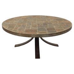 Table basse ronde vintage brutaliste en métal et ardoise des années 70