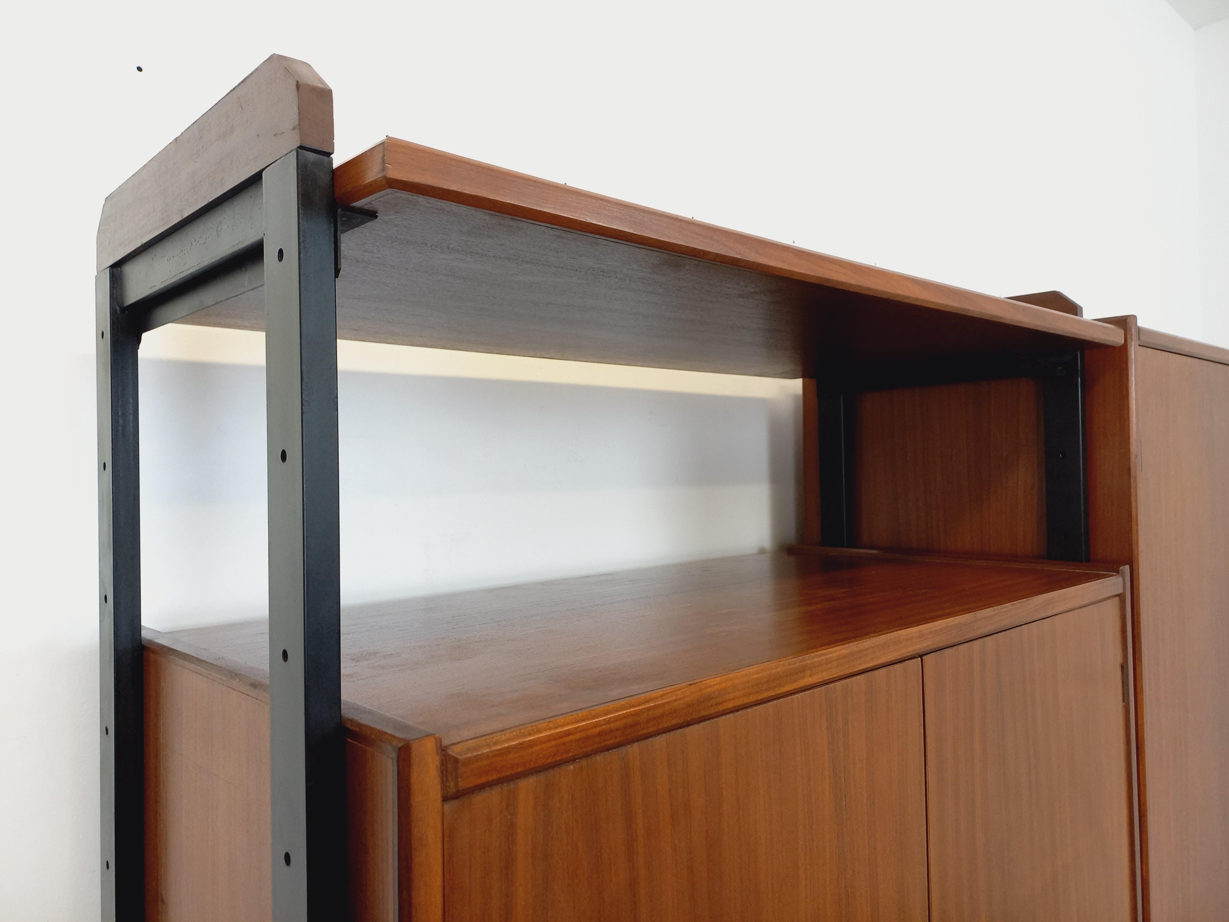 Bibliothèque étagère italienne double modulable vintage en teck et métal en venta 7