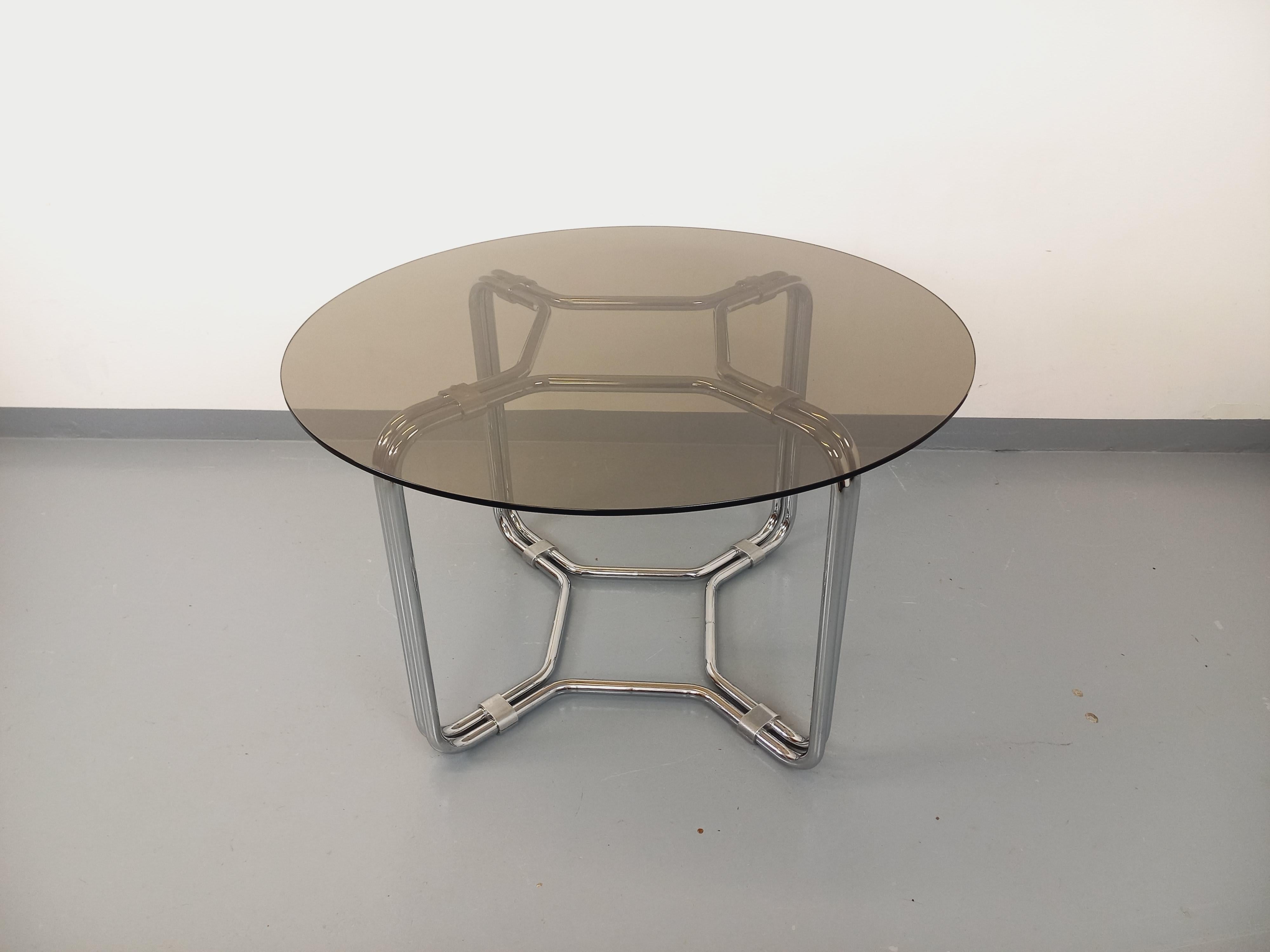 Table ronde de repas vintage en verre fumé et métal chromé style A Space en vente 4