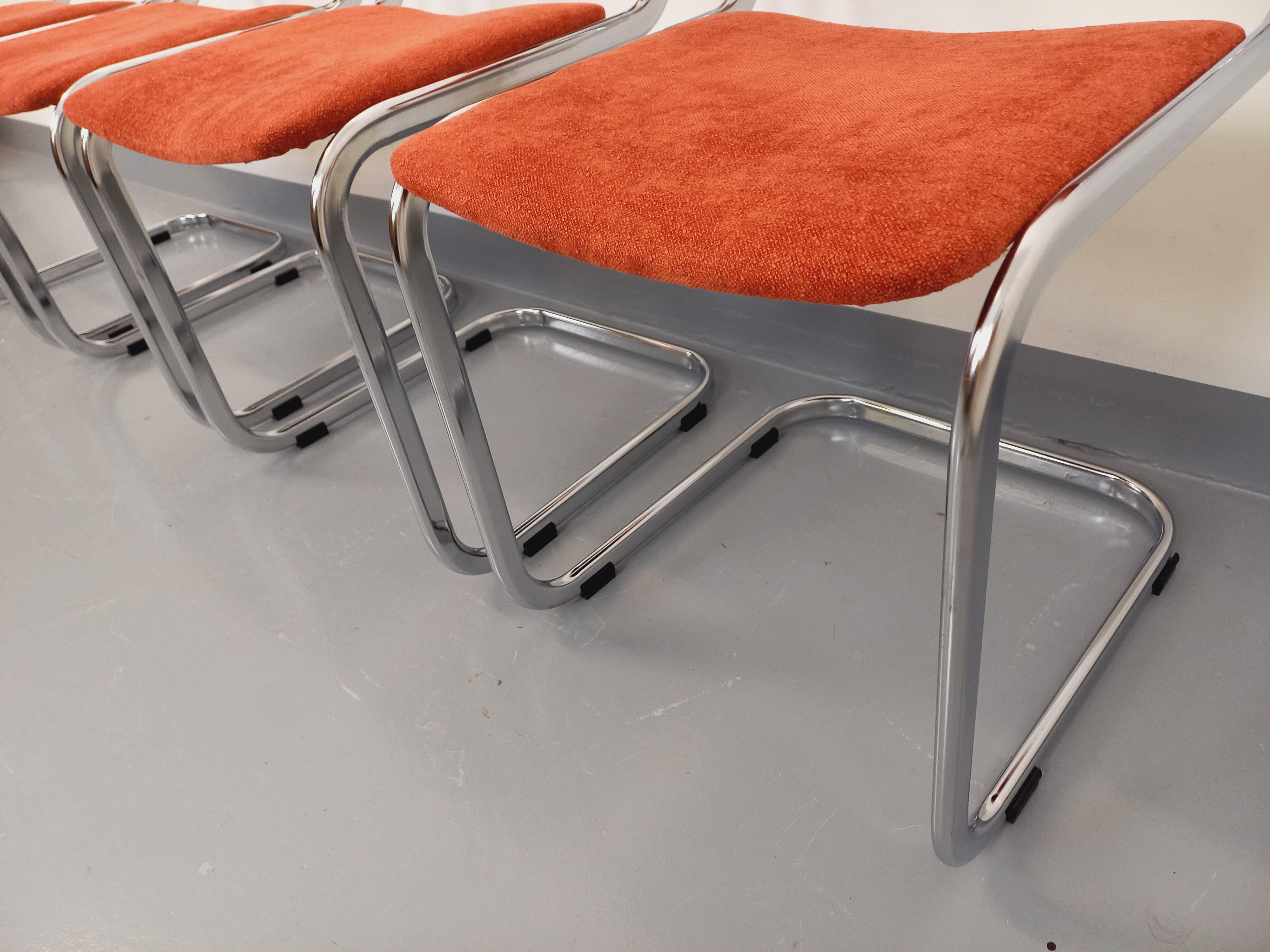 Suite di 4 sedie a sdraio vintage in metallo cromato e tessuto degli anni 70 In condizioni buone in vendita a BESANÇON, FR