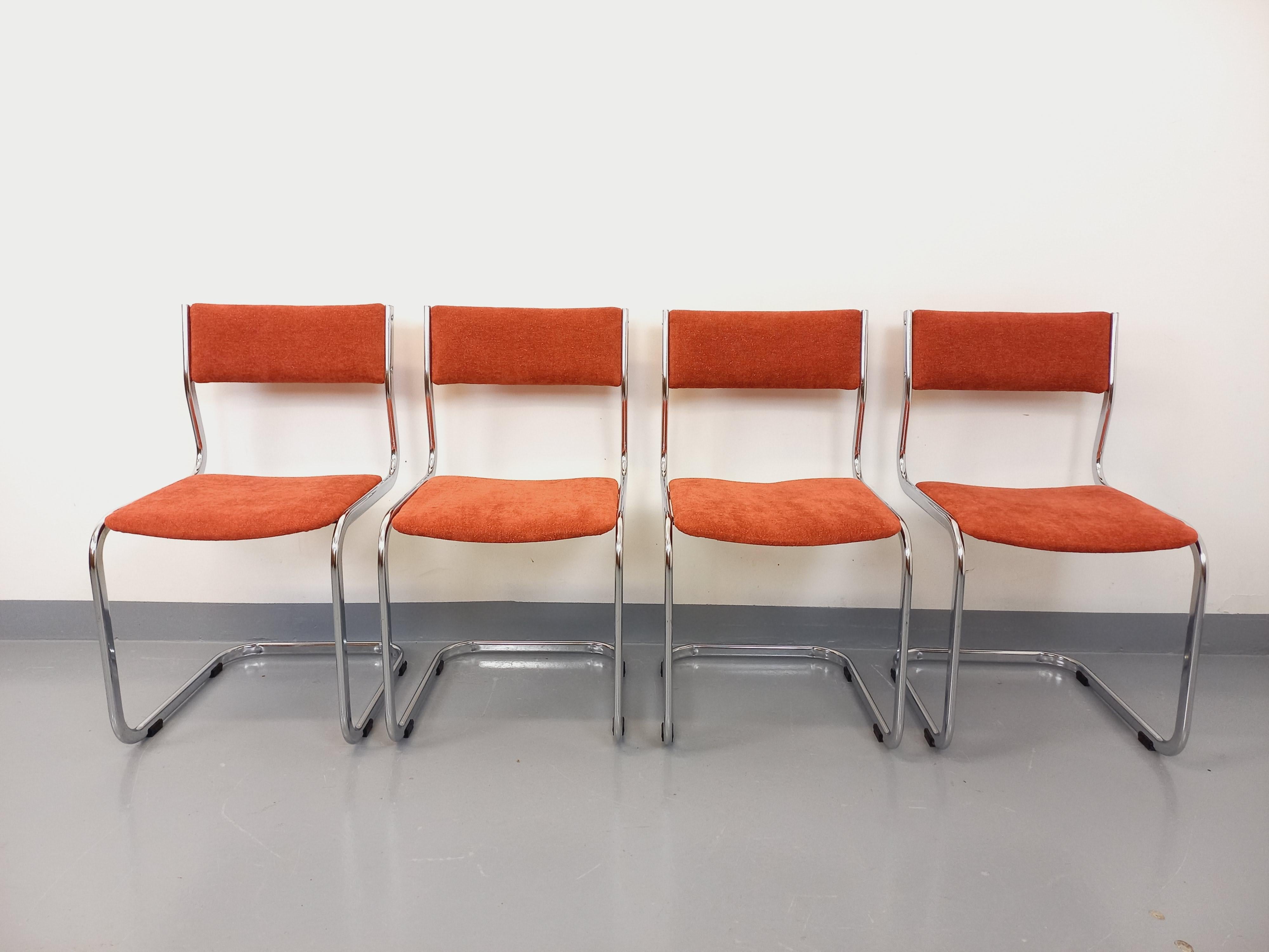 Suite di 4 sedie a sdraio vintage in metallo cromato e tessuto degli anni 70 in vendita 5
