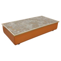 Table basse vintage en verre églomisé, chrome et cuir des années 70