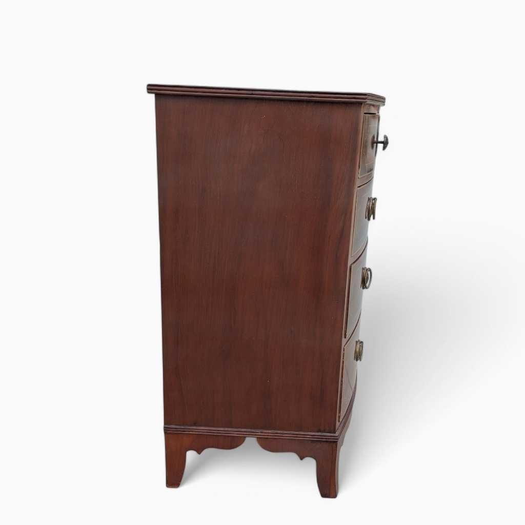 Commode ancienne à façade incurvée, commode, Wood, Mahogany, c.C. 1920 en vente 4