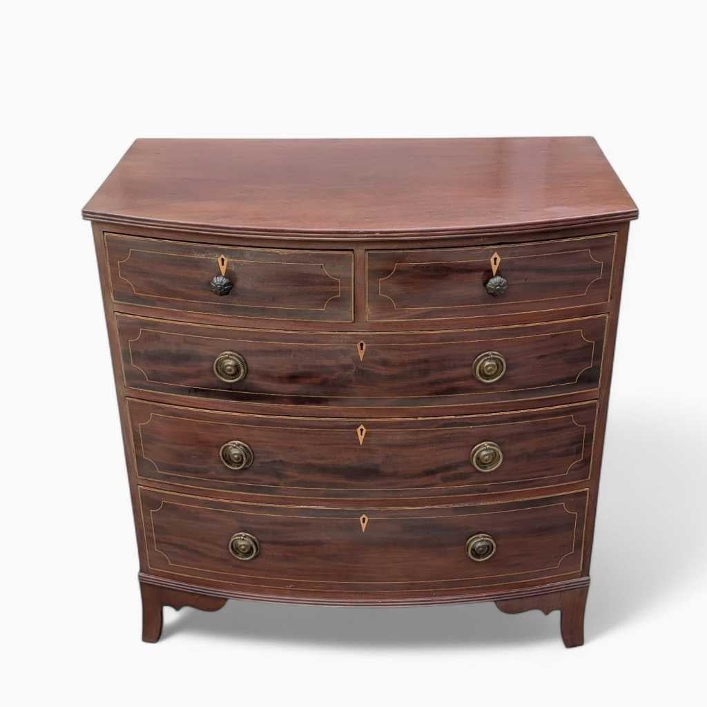 Commode ancienne à façade incurvée, commode, Wood, Mahogany, c.C. 1920 en vente 9