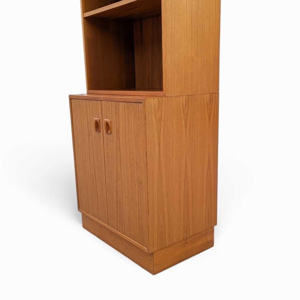 Danish MCM Modular Upright Bookcase, Teak, Warm Finish, Denmark, c. 1960s For Sale