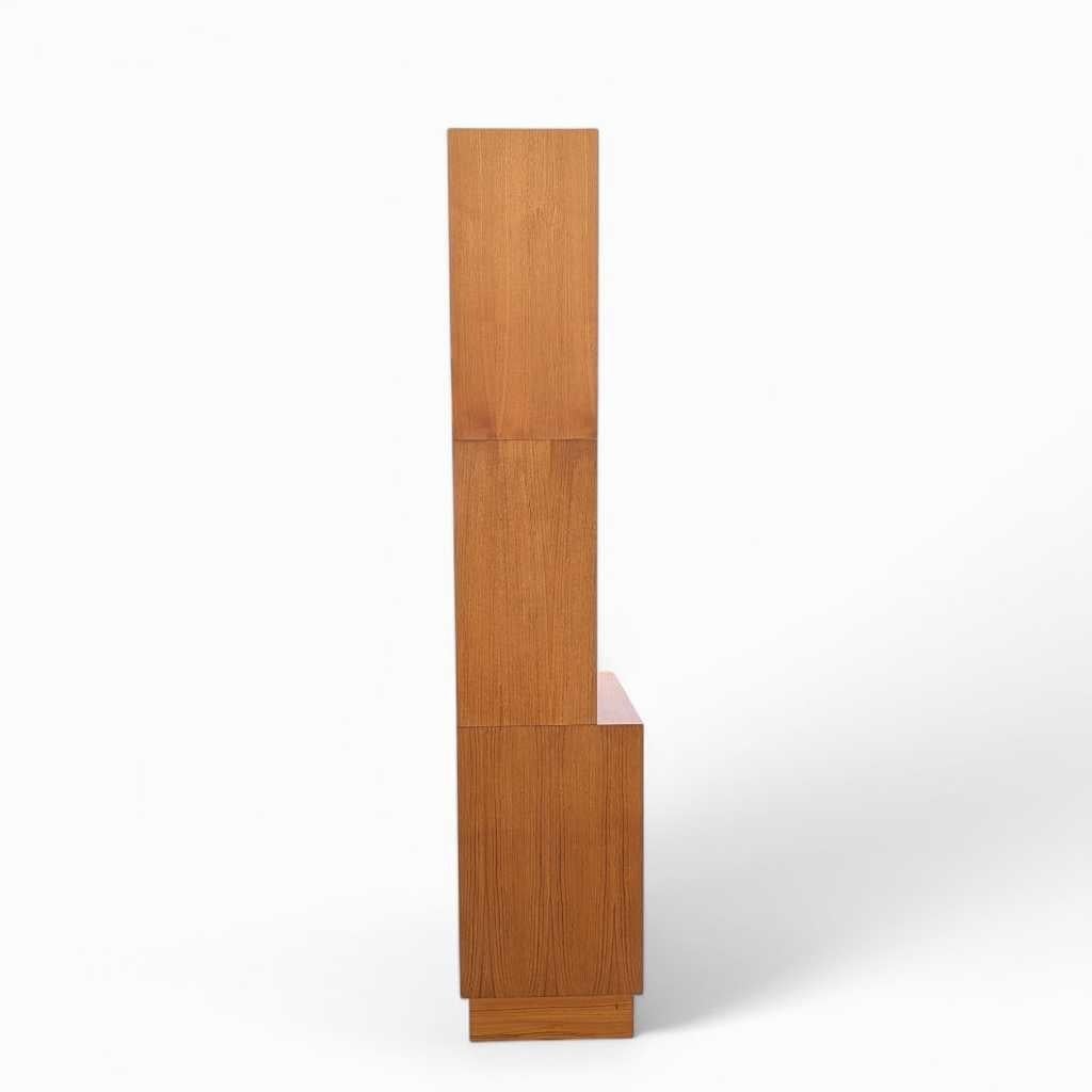 Veneer MCM Modular Upright Bookcase, Teak, Warm Finish, Denmark, c. 1960s For Sale