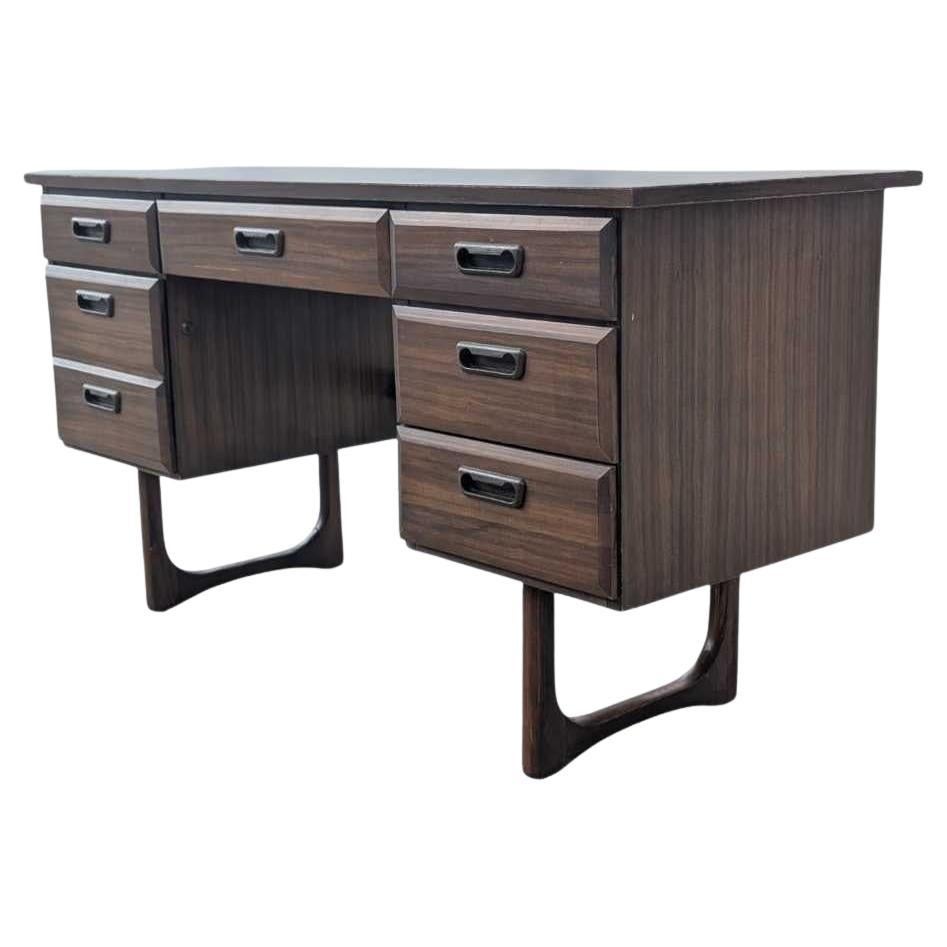 Scrivania di metà secolo con piano in laminato e base in Wood, Stati Uniti, 1960 ca.