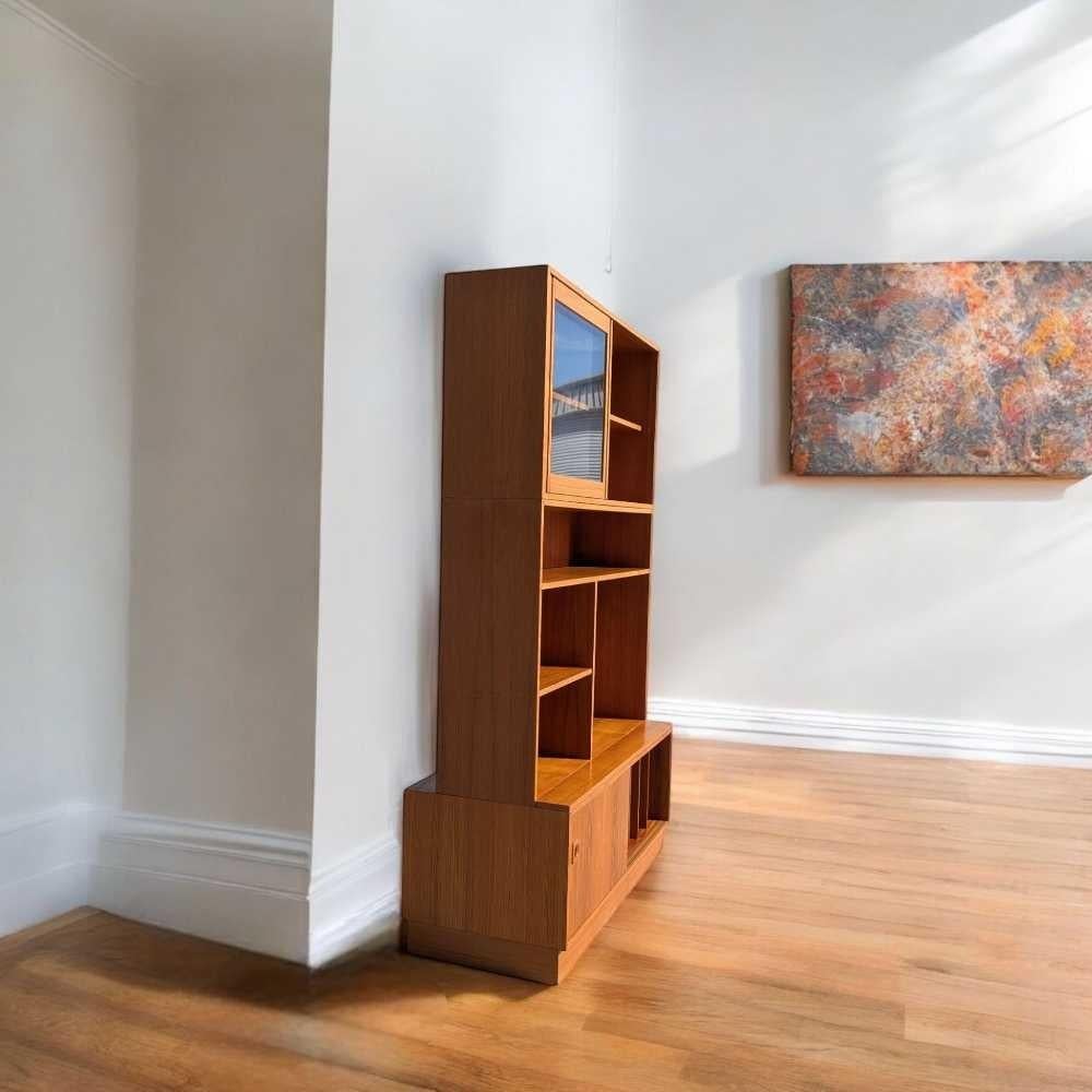 Libreria e mobile a parete in teak, impiallacciatura di teak, finitura calda, Danimarca, 1960 ca. in vendita 6