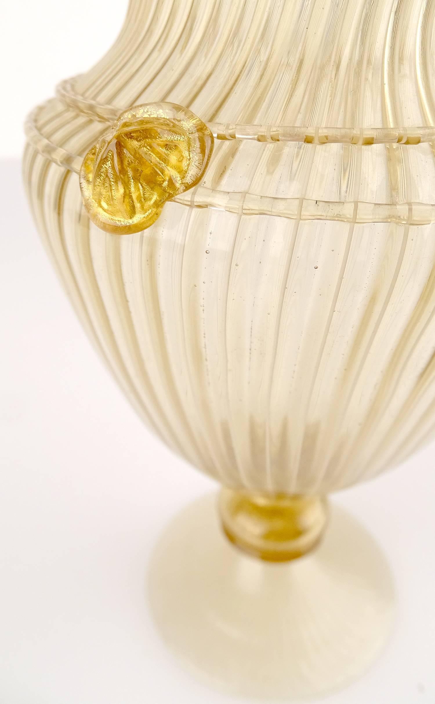 Italian 1950s  Barovier Toso Murano Glass and Gold Vase Antique Amphora Design italian