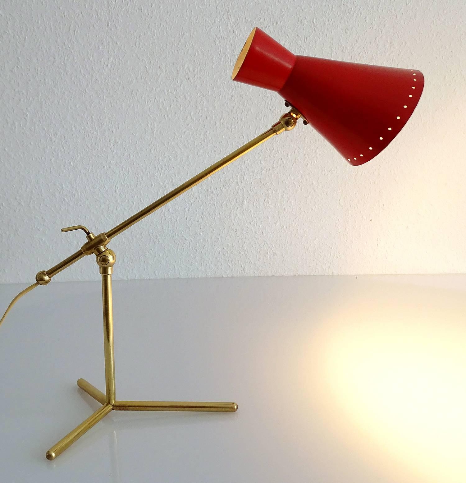 Stilnovo Design Desk Lamp Brass Modernist Design 50s Mid Century Modern Italian In Excellent Condition In Bremen, DE