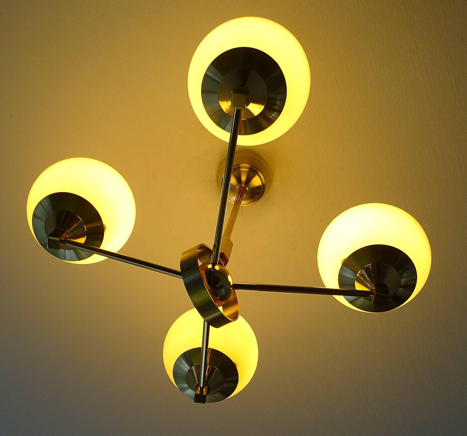 French Maison Arlus Glass Brass Chandelier Pendant Light, Stinovo Gio Ponti Era For Sale 2