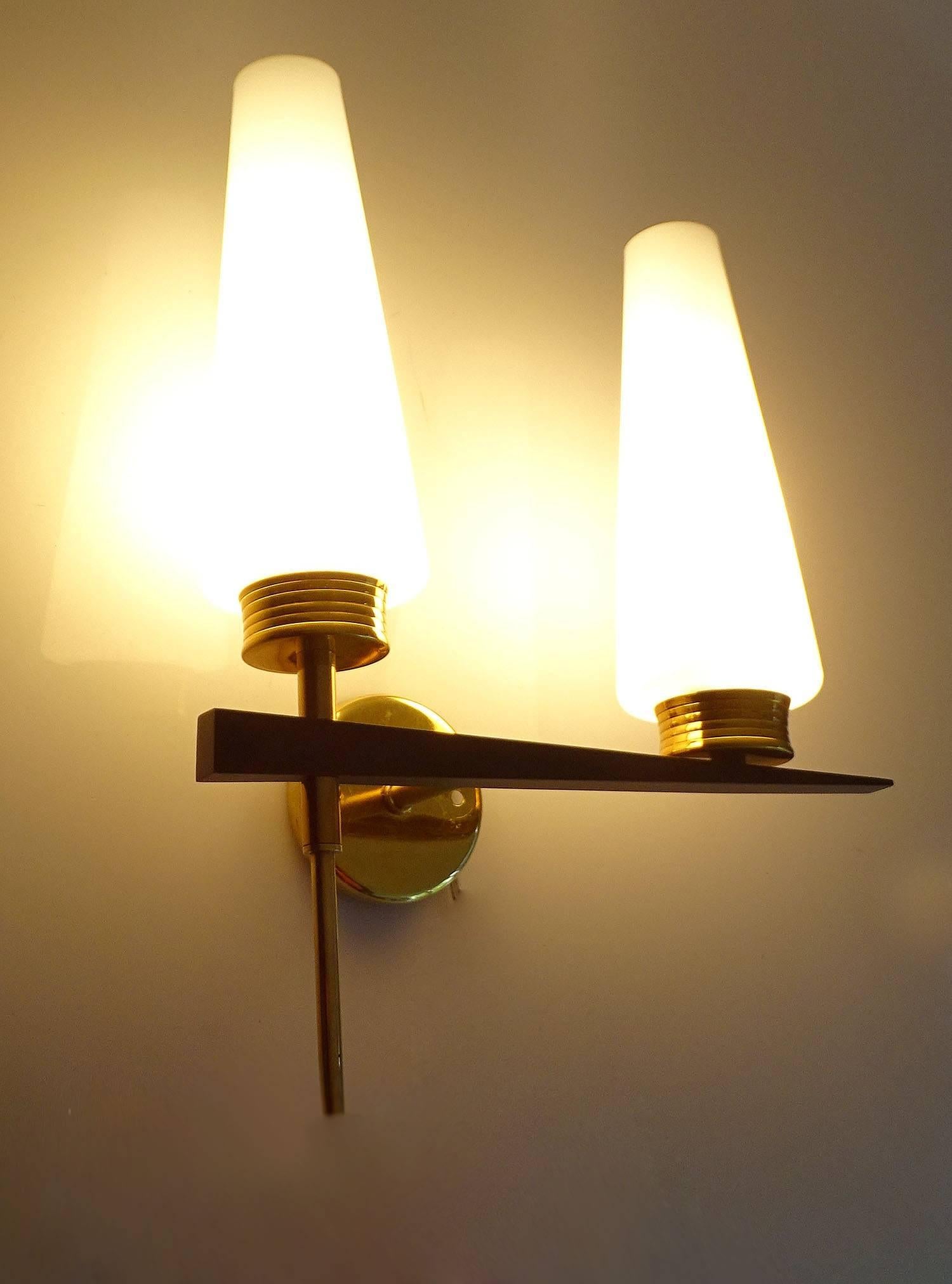 Pair of French Architectonic Midcentury Lunel Glass Brass Sconces Wall Lights 2