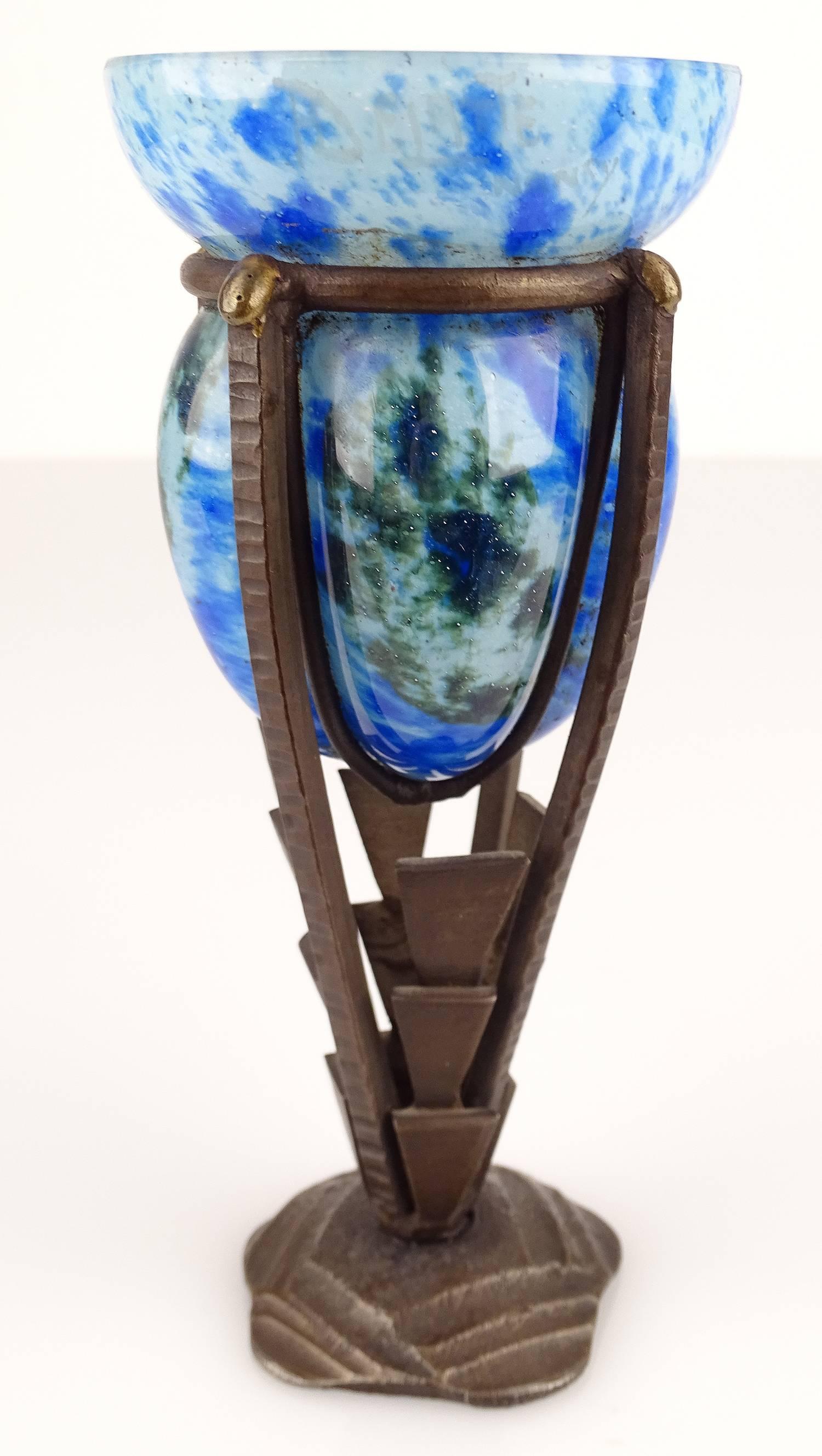 French Art Deco glass vase by Andre  Delatte (Jarville, Nancy) and E. VAL (Ancienne Maison Effler 218, rue du Faubourg Saint-Martin (Paris), France, circa 1925, green and blue blown glass with silver inclusions, signed with Delatte in glass (wheel