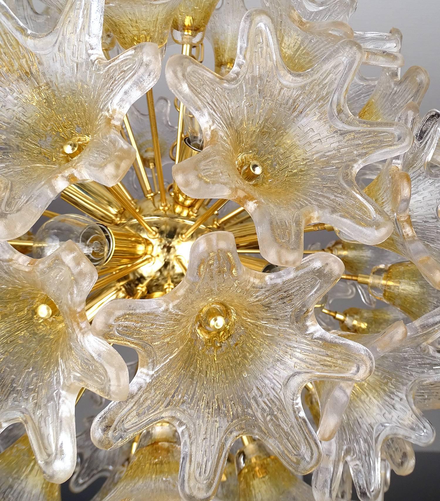 Large Venini Floral Sunburst Murano Glass Chandelier,  Italian Pendant Lamp  3