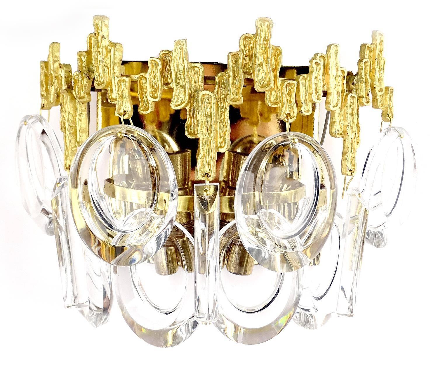 Exceptionnal Pair 60s MidCentury Palwa Gilde Crystal Sconces, Vanity Wall Lights In Good Condition For Sale In Bremen, DE