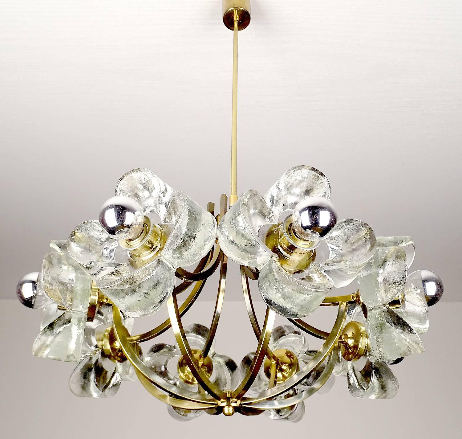 Large Mid Century Glass & Brass Chandelier, 1960s Modernist  Pendant  Light  In Good Condition In Bremen, DE