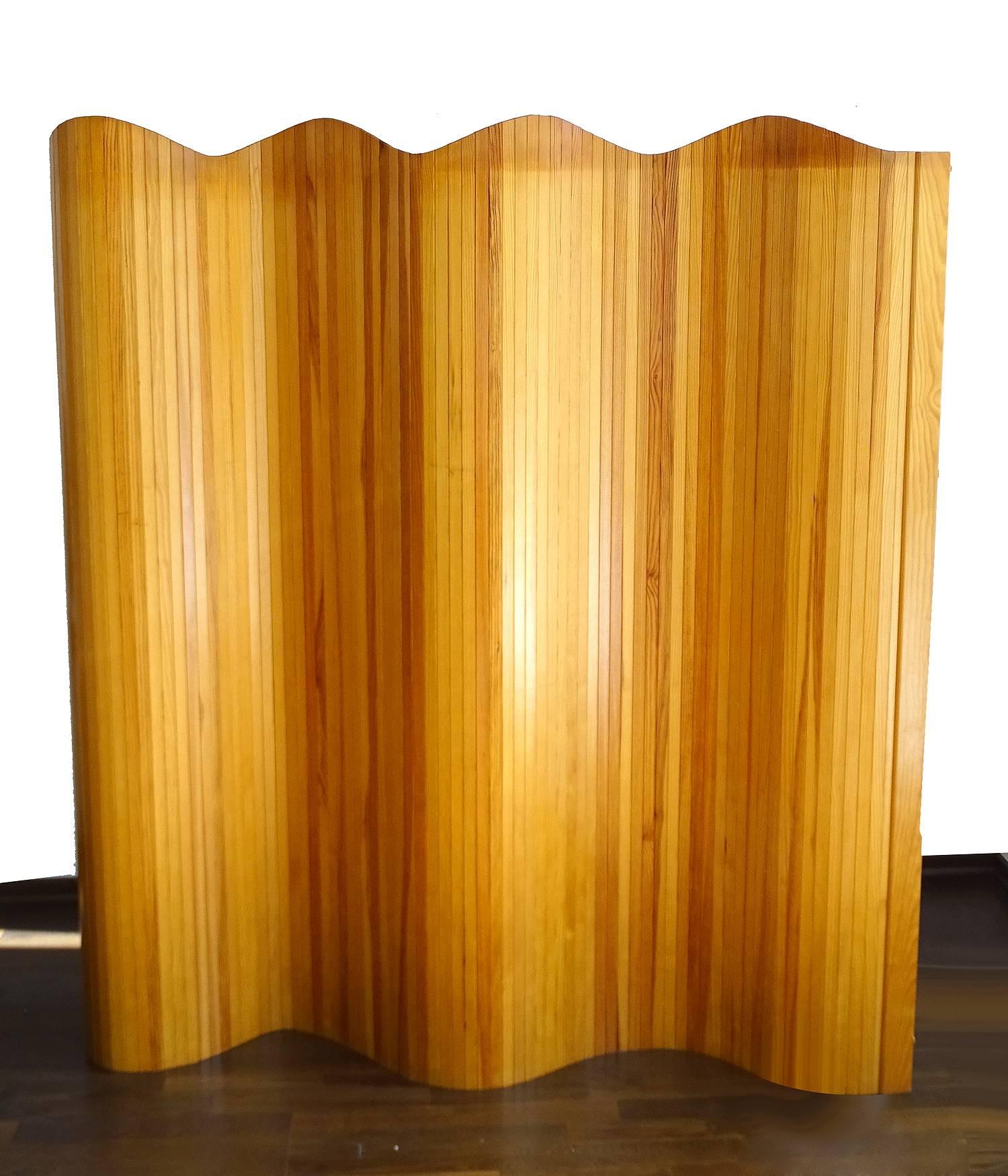 slatted screen room divider