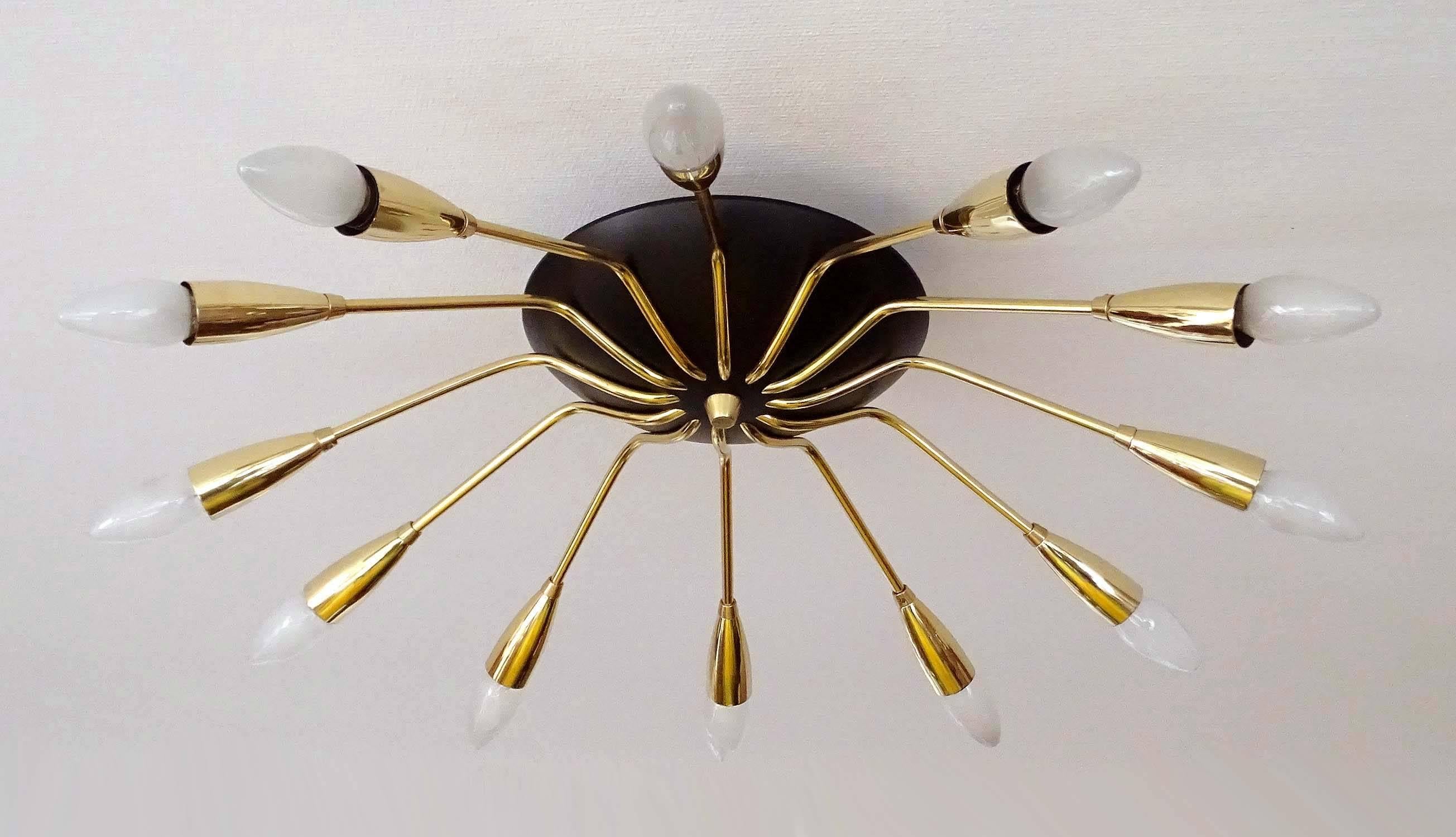 Mid-Century Modern Large Mid-Century Sunburst Brass Chandelier, 1950s Design in Stilnovo Style