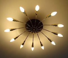 Large Mid-Century Sunburst Brass Chandelier, 1950s Design in Stilnovo Style