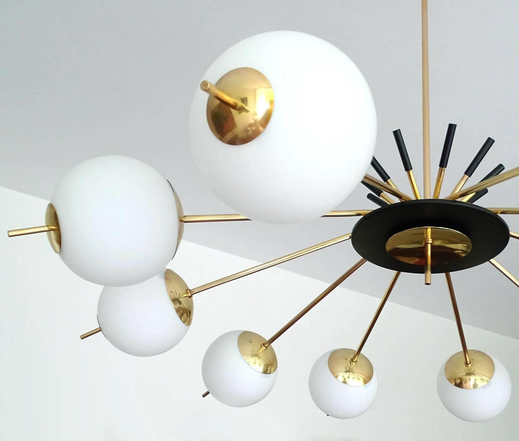 Metal Large Stilnovo Sunburst Brass Design Chandelier, 1950s Modernist Pendant Lamp