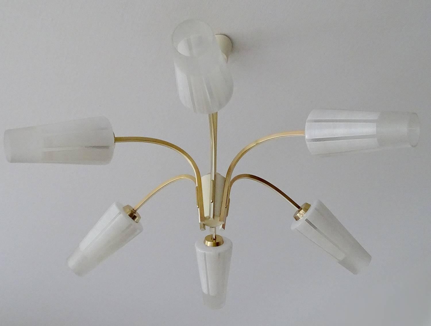 Mid Century Italian Brass Glass Chandelier Pendant Light, Stilnovo  Ponti Era  For Sale 2