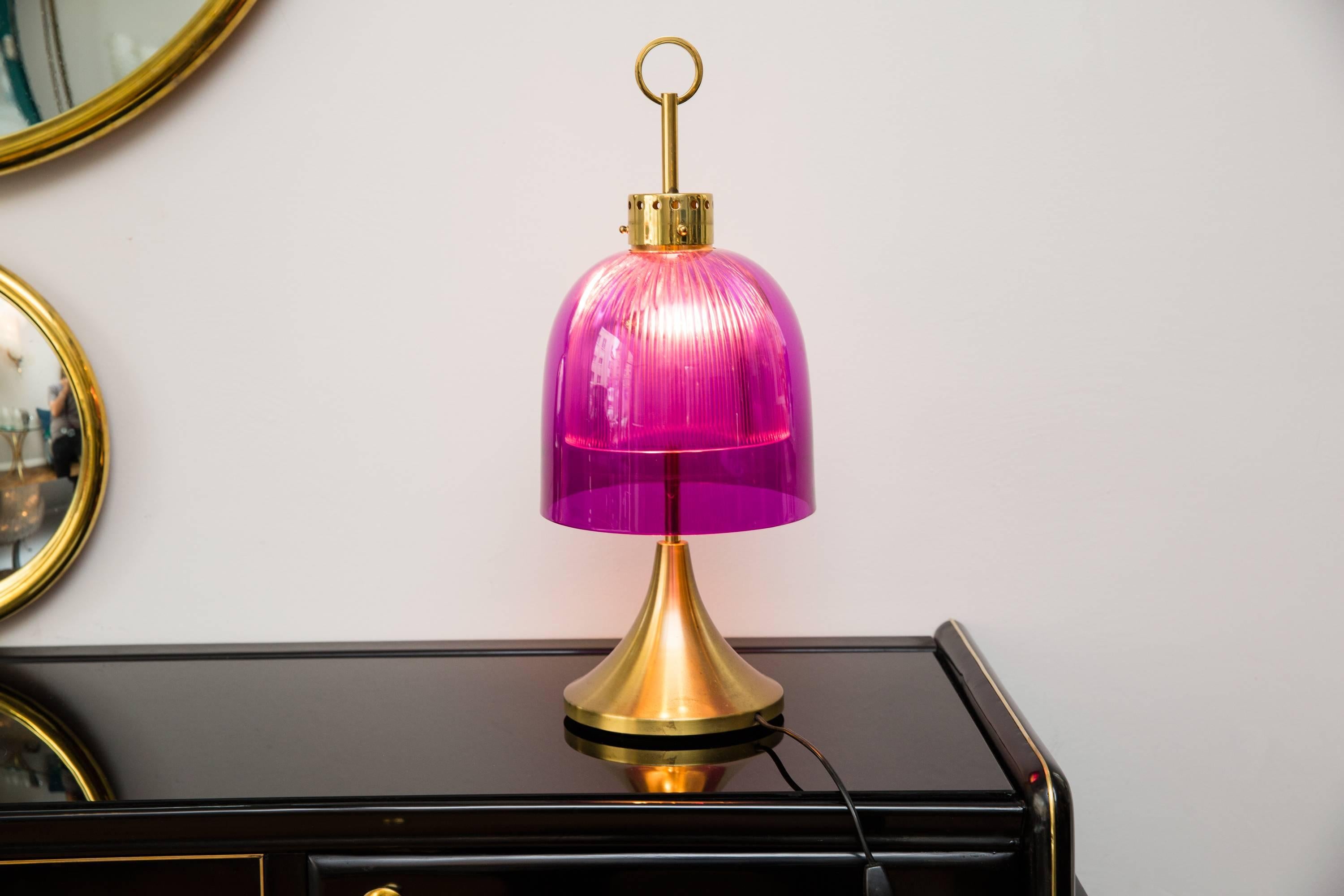 Elegant table lamp by Stilux, Italy, circa 1960, brass base, outside purple acrylic shade and inside transparent glass shade, brass carrying handle brass rode and brass suspension. Measures: Height 50 cm, diameter shade 20 cm.
Perfect condition,