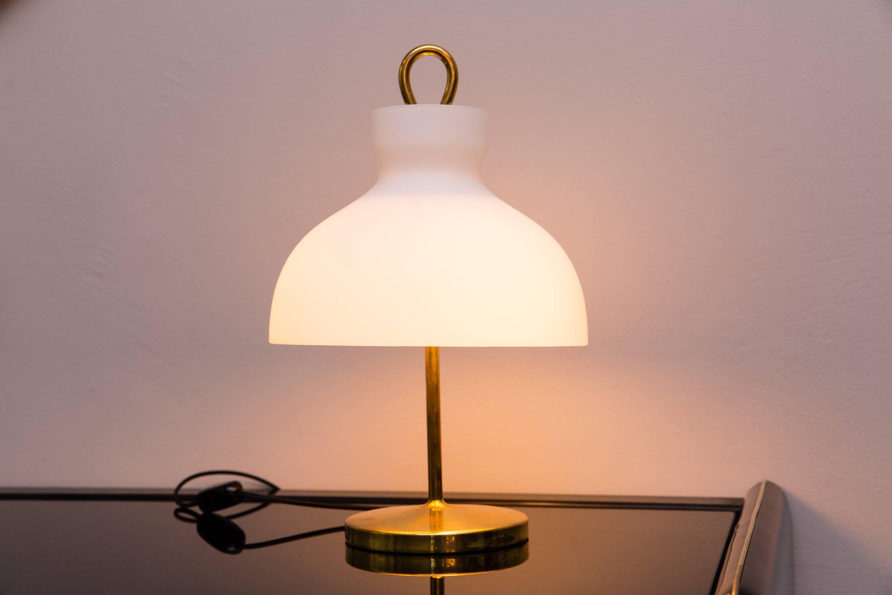 Mid-20th Century Pair of Table Lamps by Ignazio Gardella, Model Arenzano LTA 3, Prod. Azucena