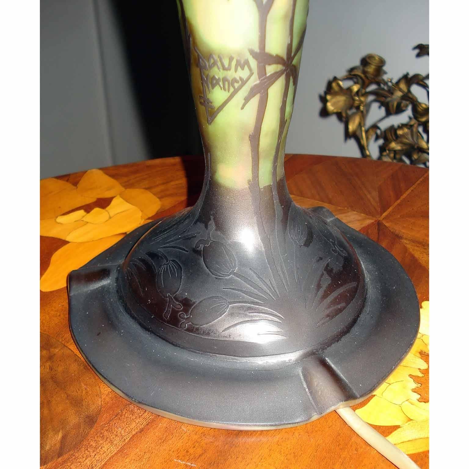 Verre d'art Superbe lampe de table Daum Nancy Art Nouveau Cameo