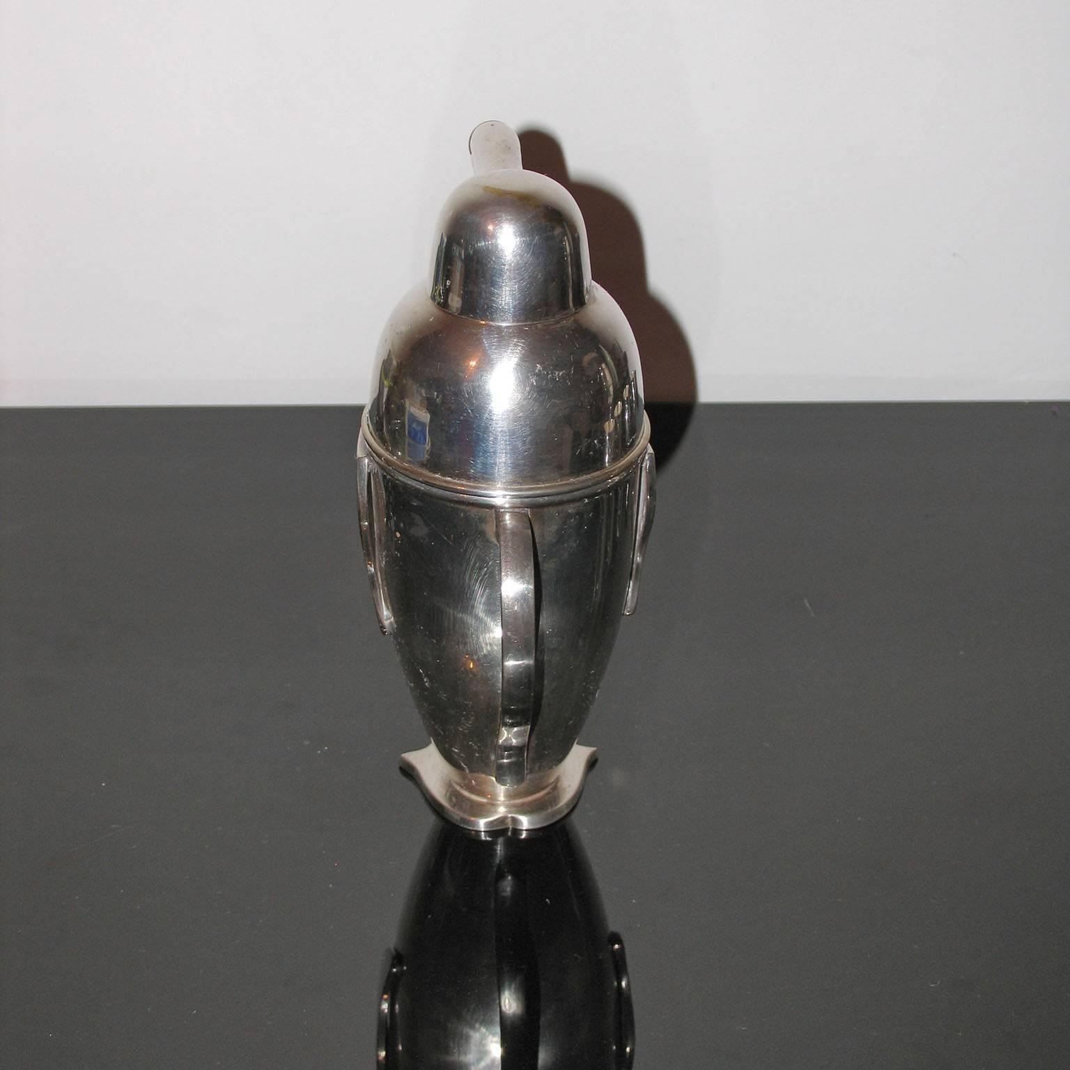 Art Deco Silvered Cocktail Shaker Penguin in the Style of Napier In Good Condition In Bochum, NRW