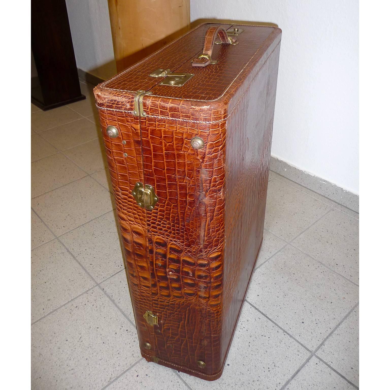 Art Deco Vintage Genuine Leather Eveleigh Luggage in Alligator Look