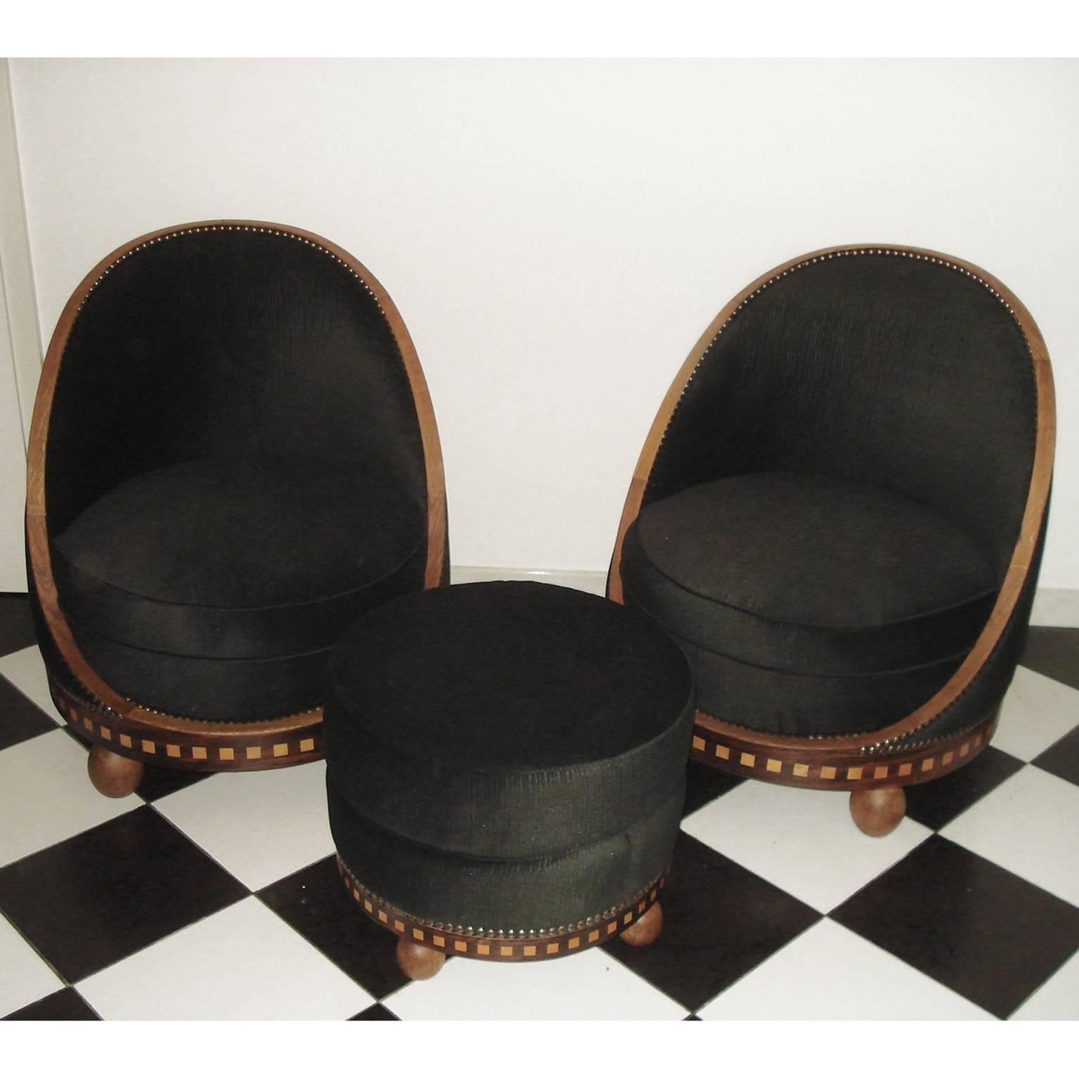 armchairs with footrest