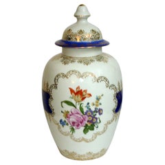 Urna con coperchio in porcellana tedesca vintage di Oscar Schlegelmilch