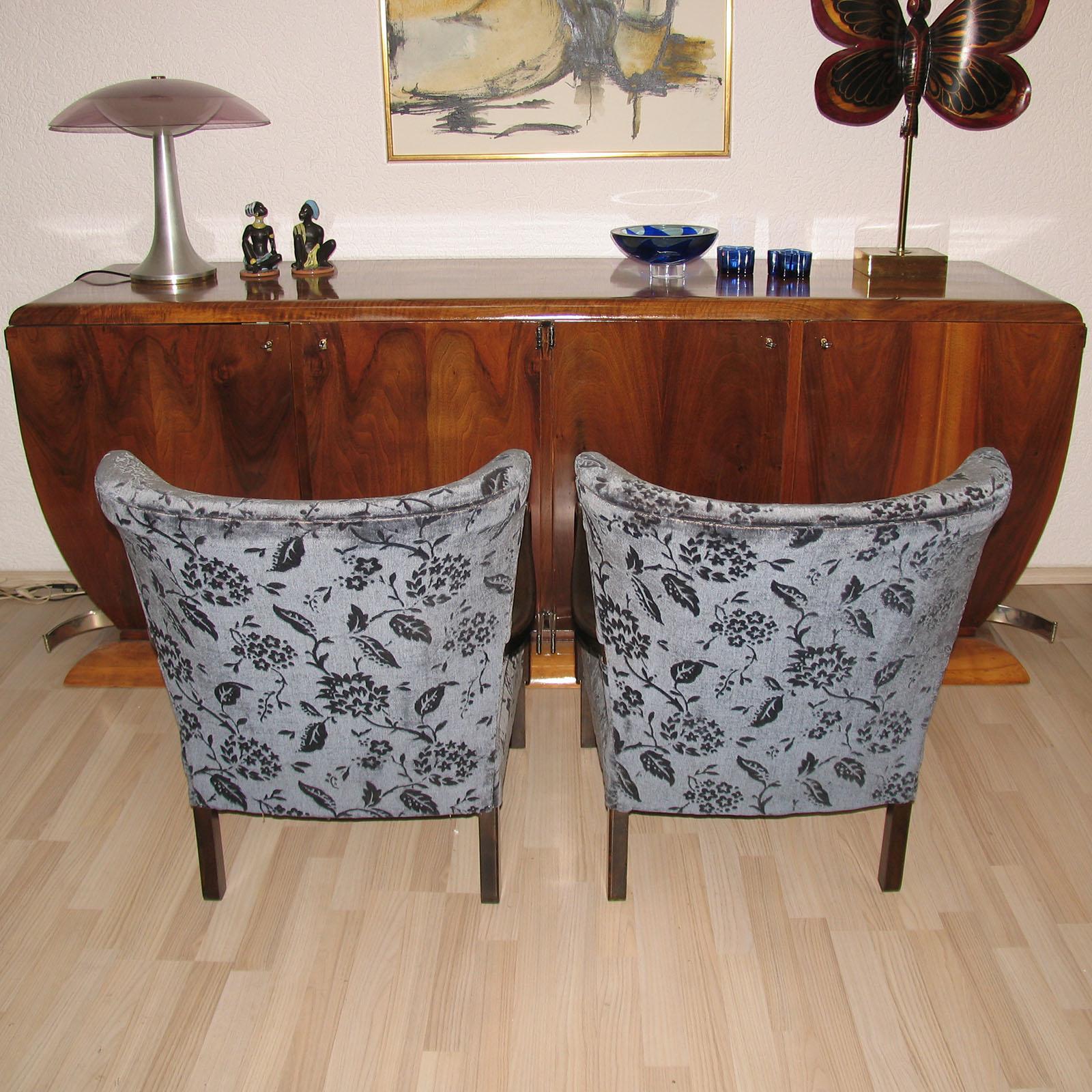 Tissu d'ameublement Paire de fauteuils danois modernes Wingback dans le style d'Alfred Christensen en vente