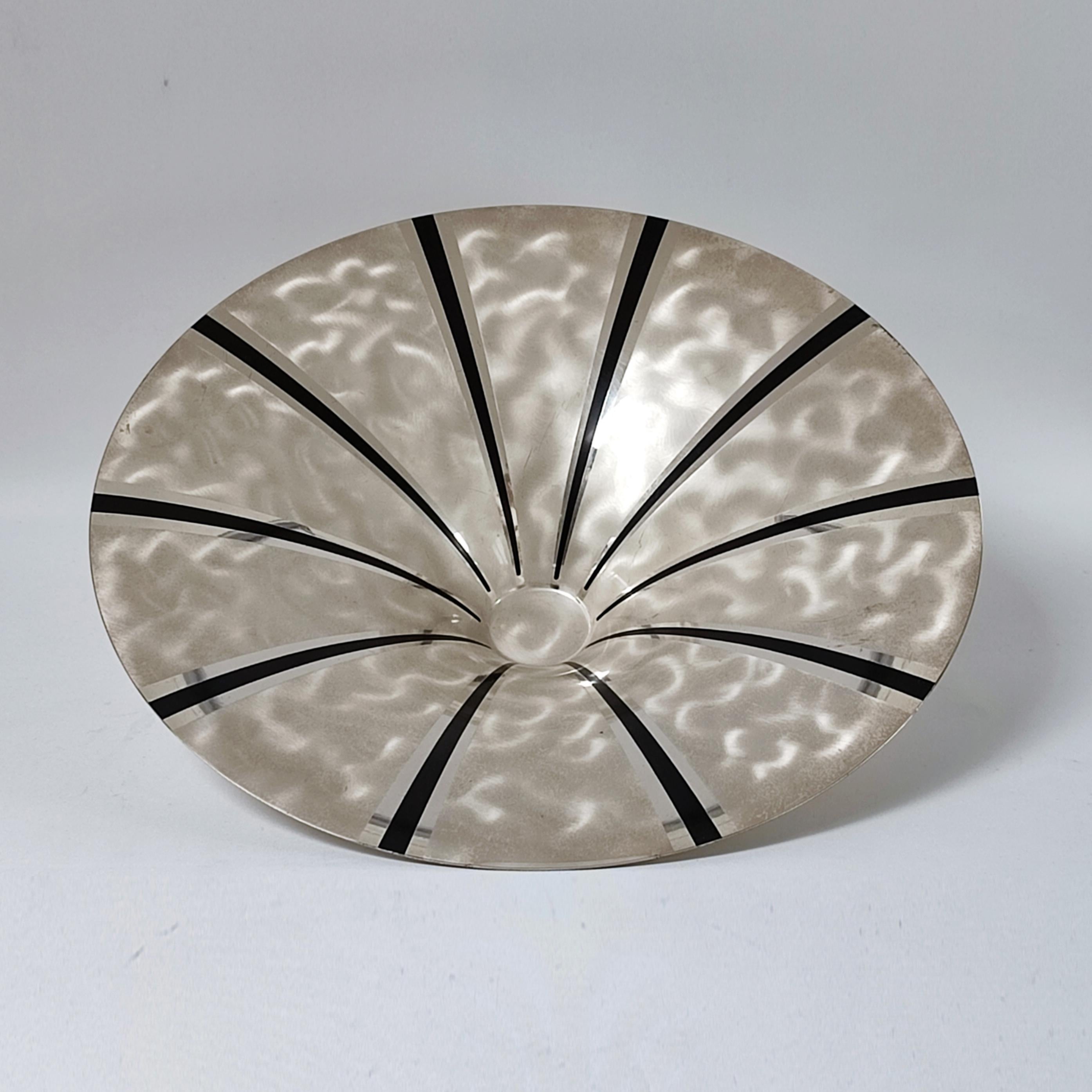 Tedesco Ciotola Art Deco grande WMF Ikora placcata in argento, pezzo centrale in vendita