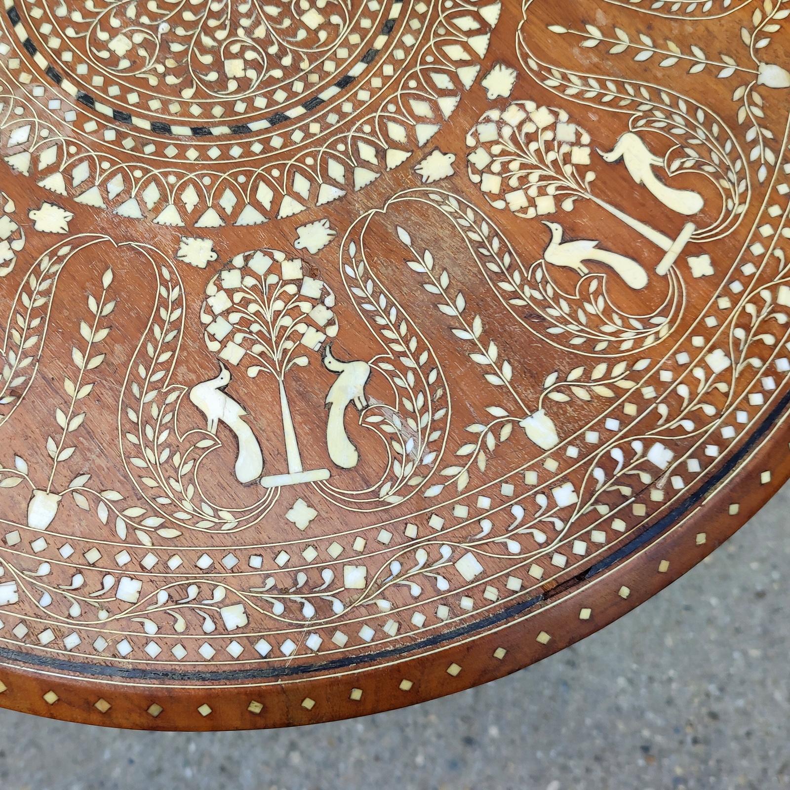 Anglo Indian Carved Wood and Inlaid Round Table with Elephants For Sale 2