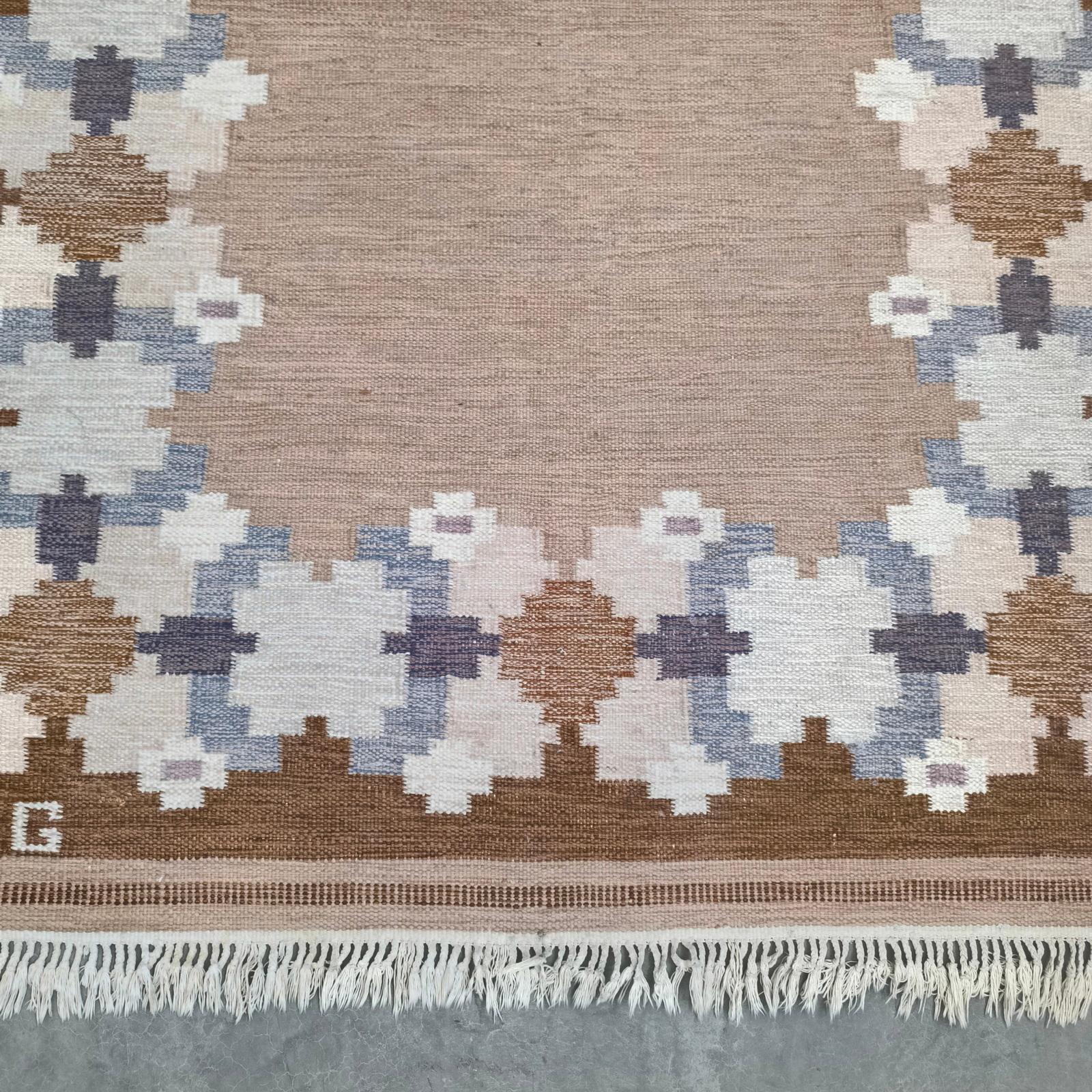 Vintage Swedish Wool Carpet by Git Gransjö Carlsson, Signed “GG” In Excellent Condition For Sale In Bochum, NRW