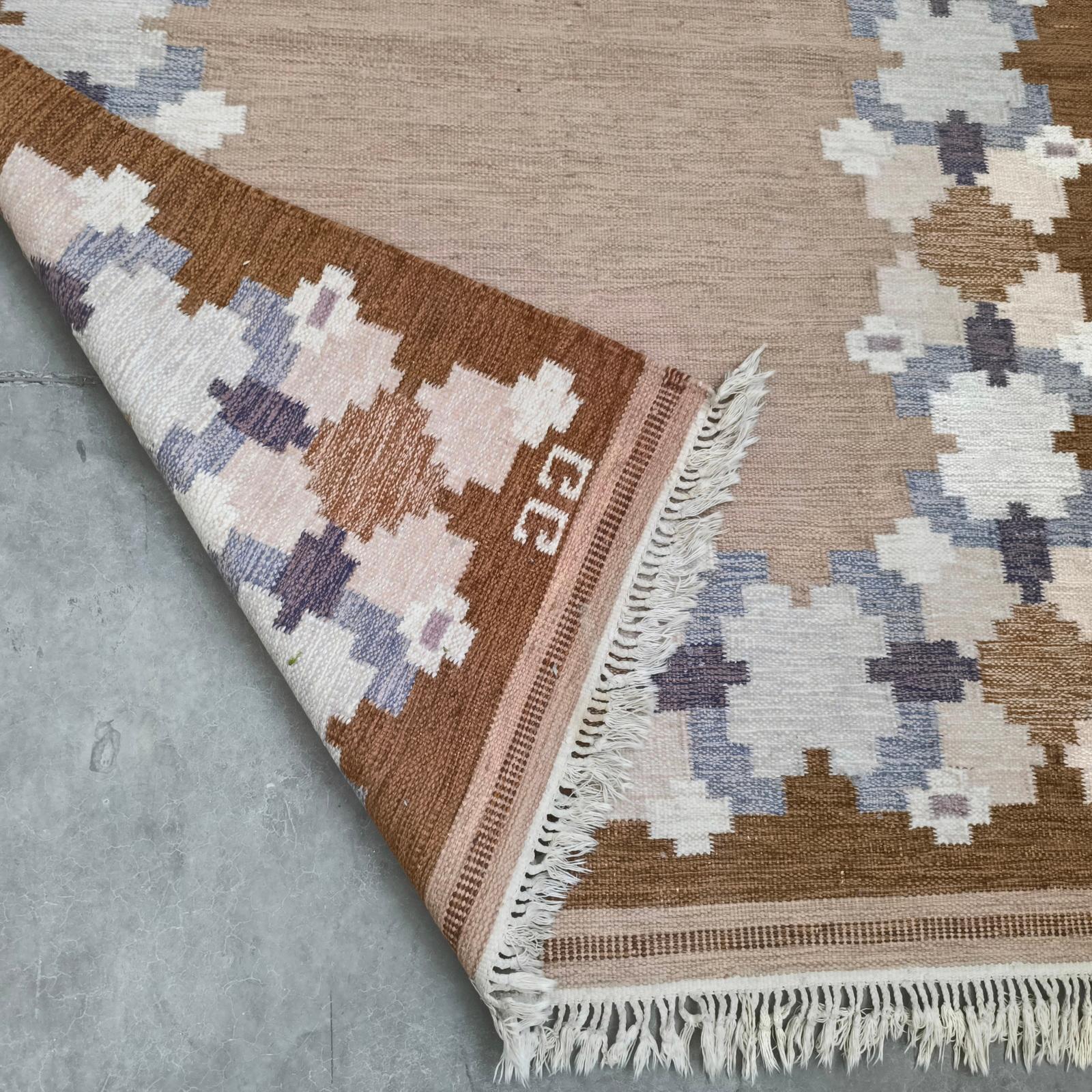 Vintage Swedish Wool Carpet by Git Gransjö Carlsson, Signed “GG” For Sale 7