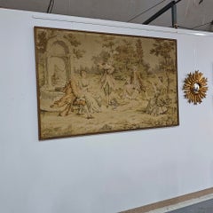 Gerahmter Wandteppich im Aubusson-Stil, idyllische Hofszene, französische Kunsthandwerkskunst
