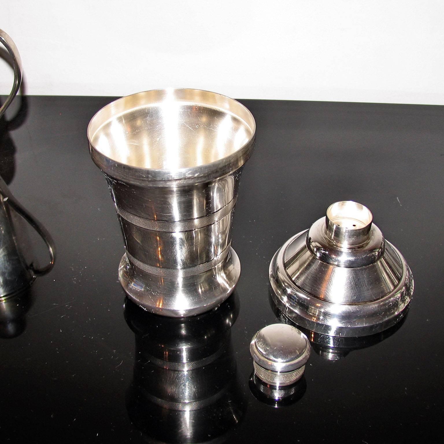 Art Deco Silver Plated Cocktail Shaker In Good Condition In Bochum, NRW