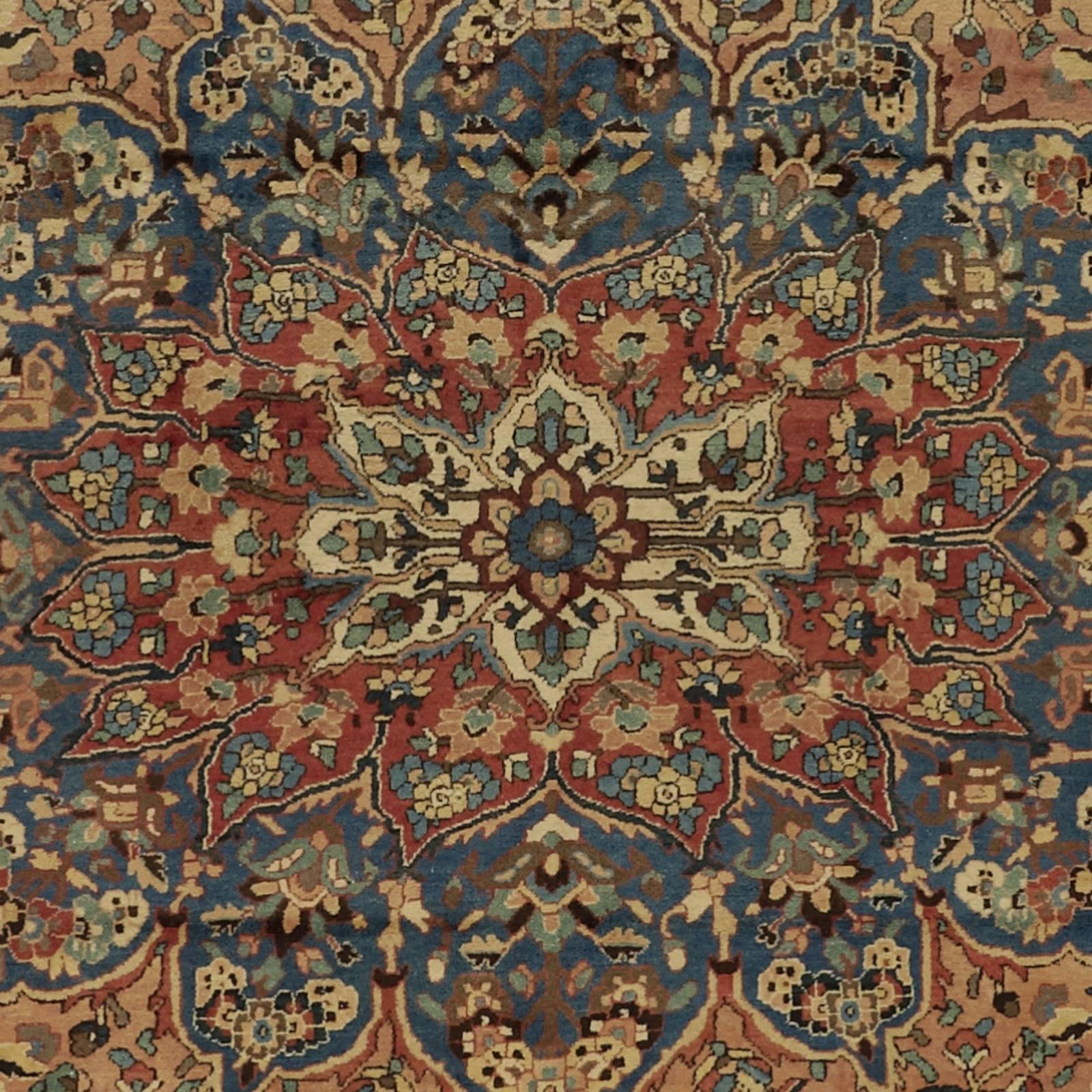 Very large tribal Bakhtiari carpet, hand-knotted in ancient Persia. Fine wool with lusterus shine and natural dyes combine this rare item to a glance in any representative room.