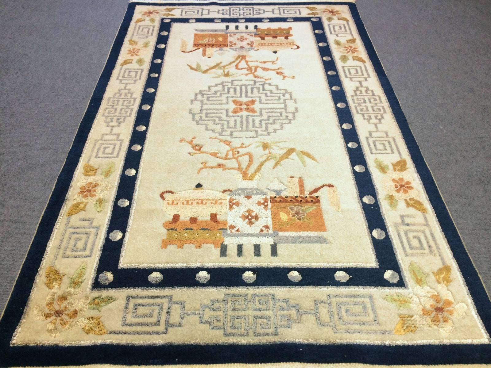 Vintage Chinese Wool and Silk Rug For Sale 2
