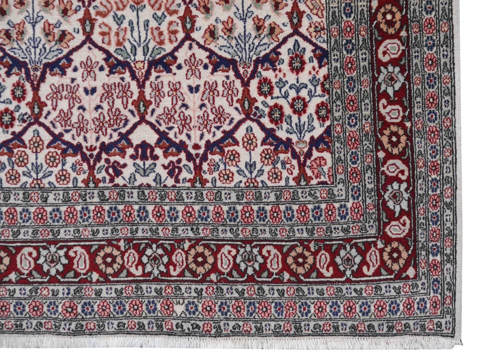 Türkischer Hereke-Teppich im Vintage-Stil, handgeknüpft mit Wassermelon-Design (Oushak) im Angebot