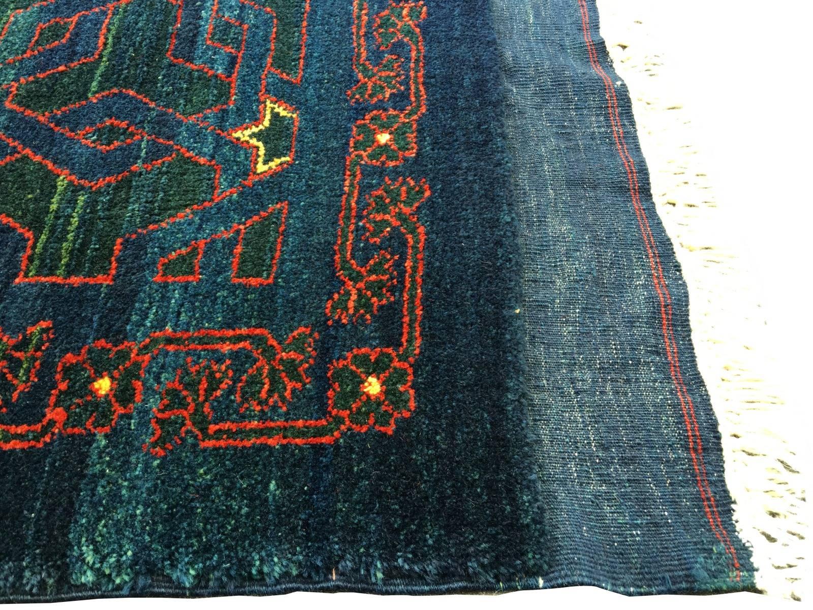 Turkish Bergama Star Rug, Vintage Rug with Natural Dyes and Mohair Wool In Excellent Condition In Lohr, Bavaria, DE